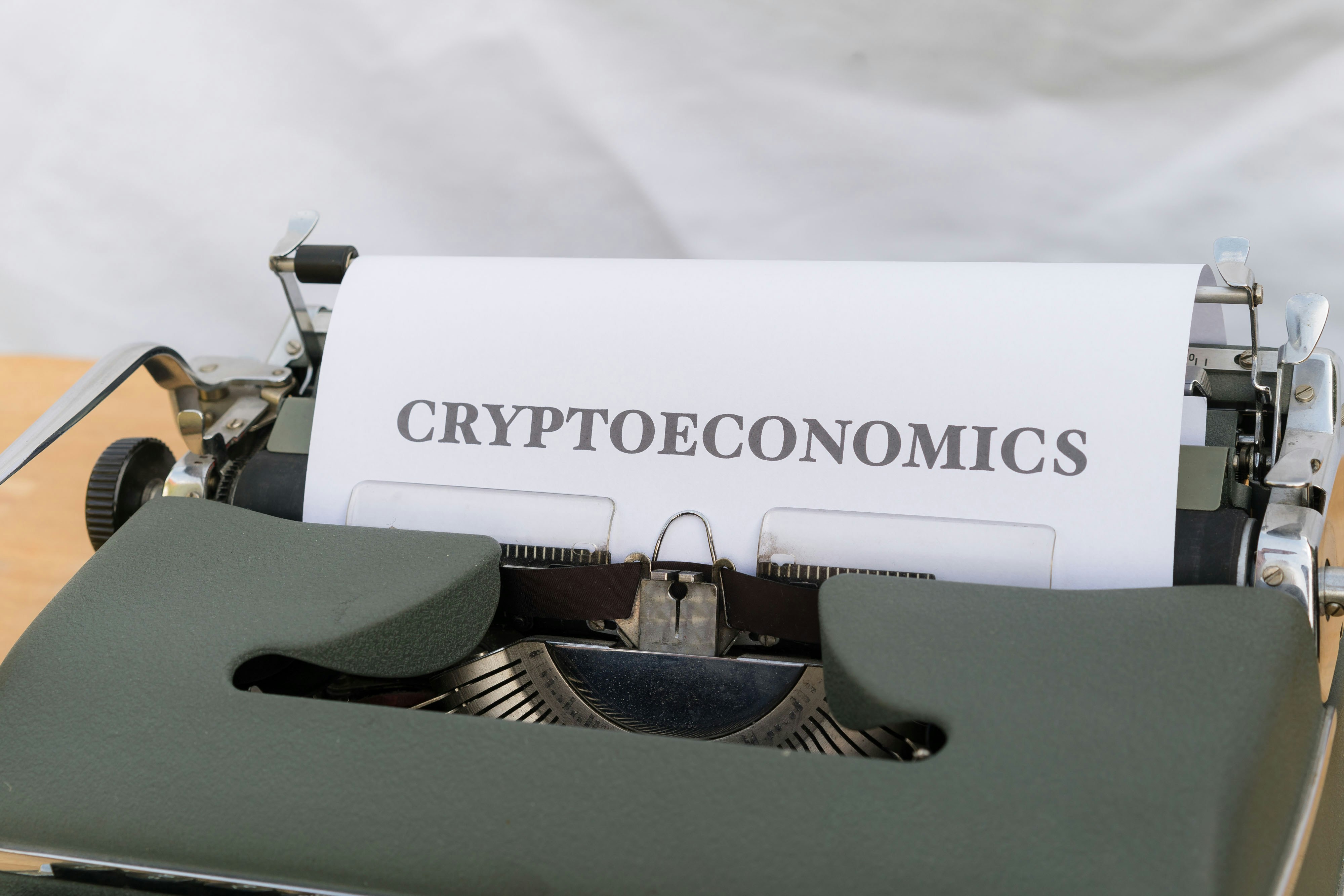 Modelos Fundamentales para Mecanismos Criptoeconómicos de DSIC, MMIC y OCA-Proof