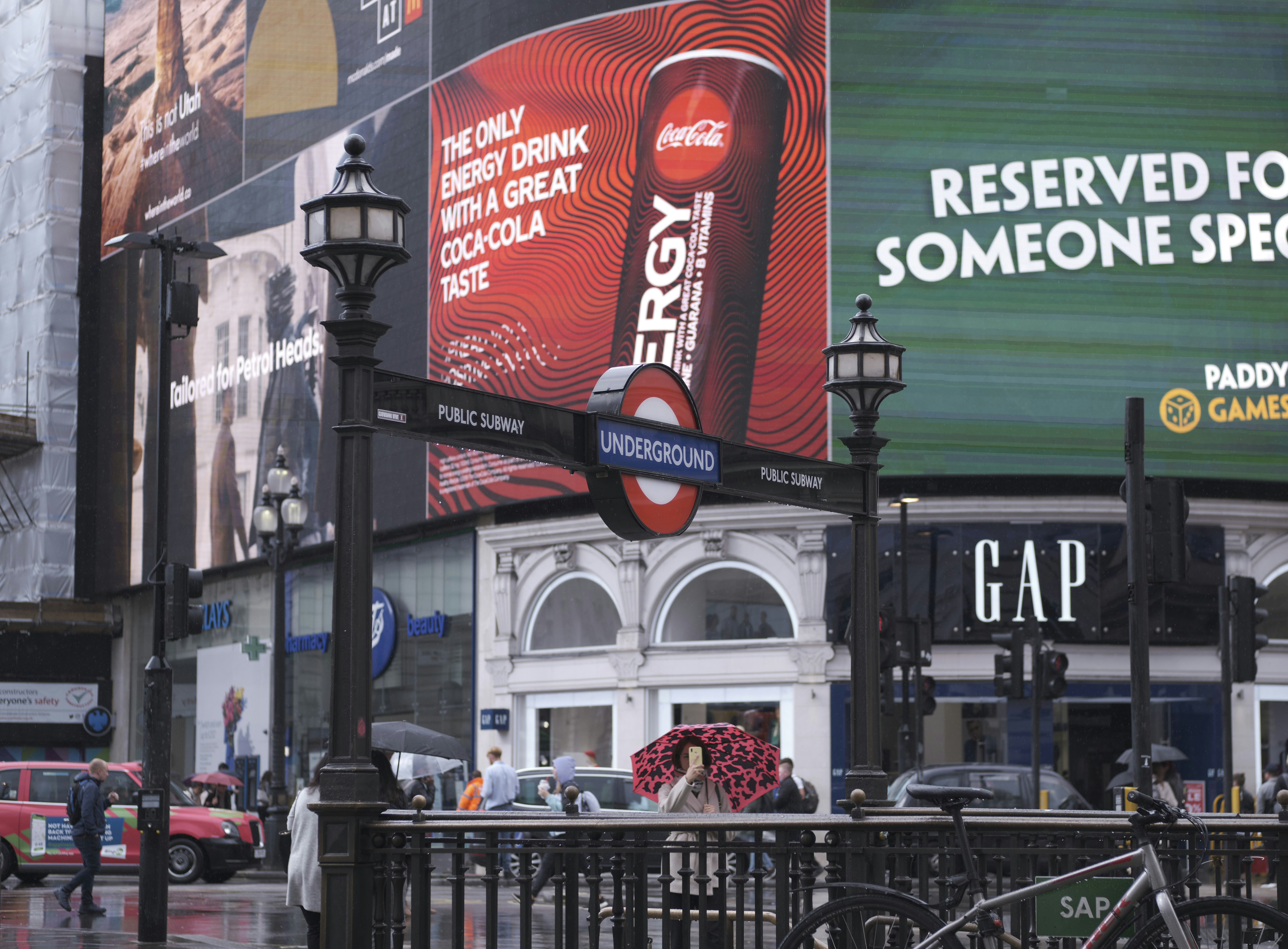 La trampa oculta en la publicidad impulsada por IA: Confianza excesiva