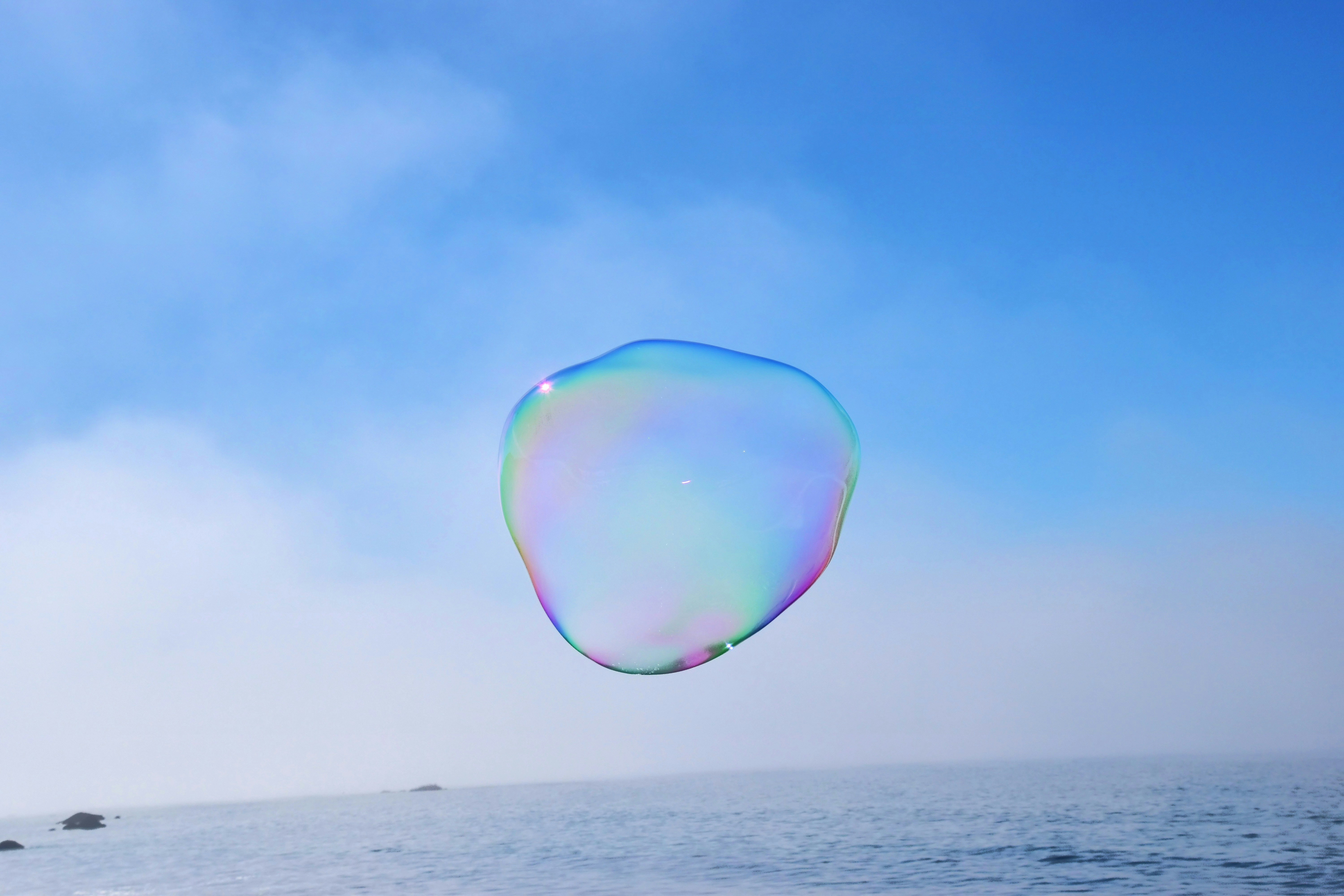 La AI es o la burbuja más grande de la historia o la mayor oportunidad. Y honestamente? Ambas podrían ser ciertas.