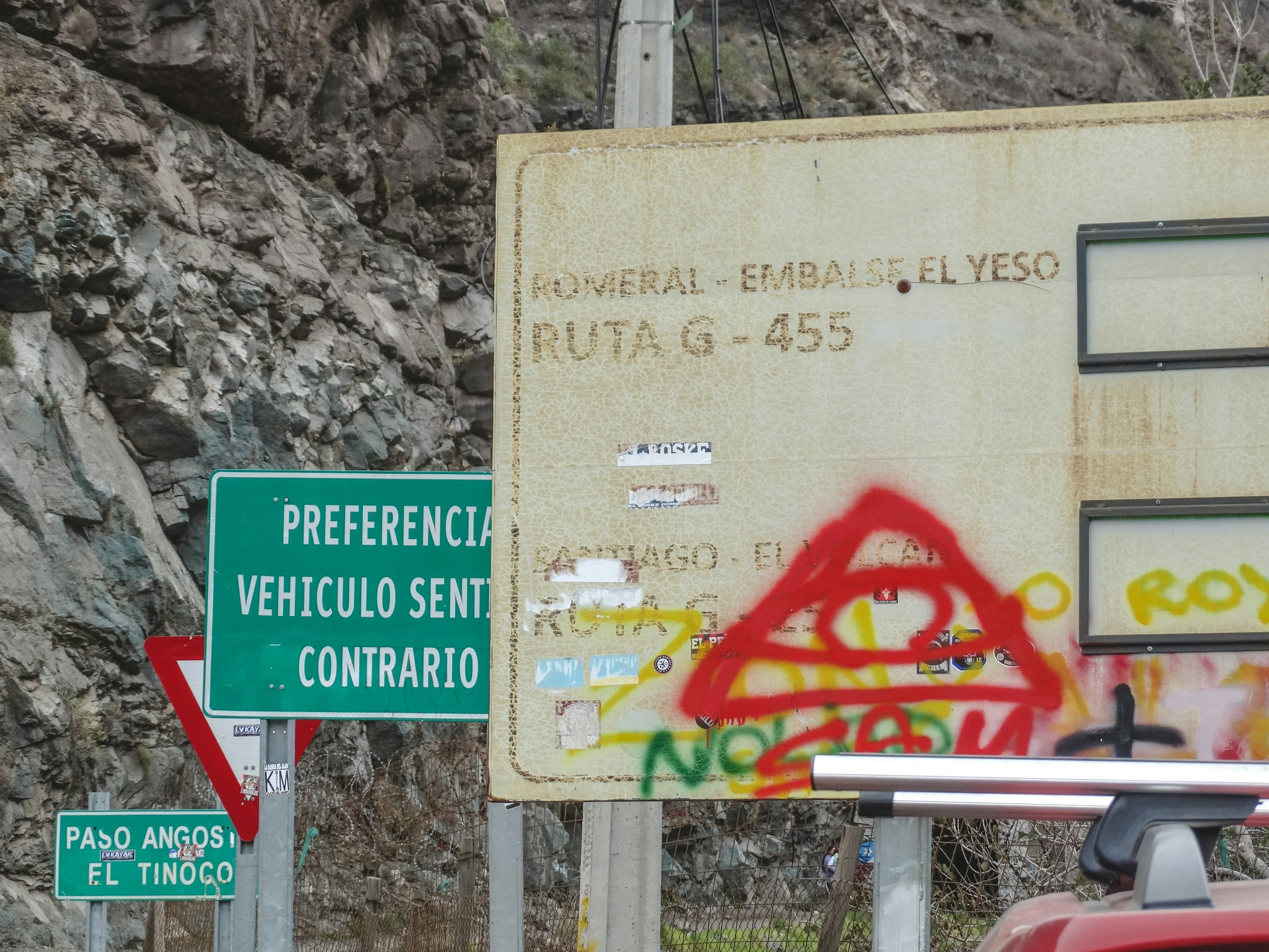 VAMP-Net: Una Red Interpretable de Múltiples Rutas de Atención a Conjuntos Invariante a Permutaciones Genómicas y CNN 1D Consciente de la Calidad para la Resistencia a Fármacos de MTB