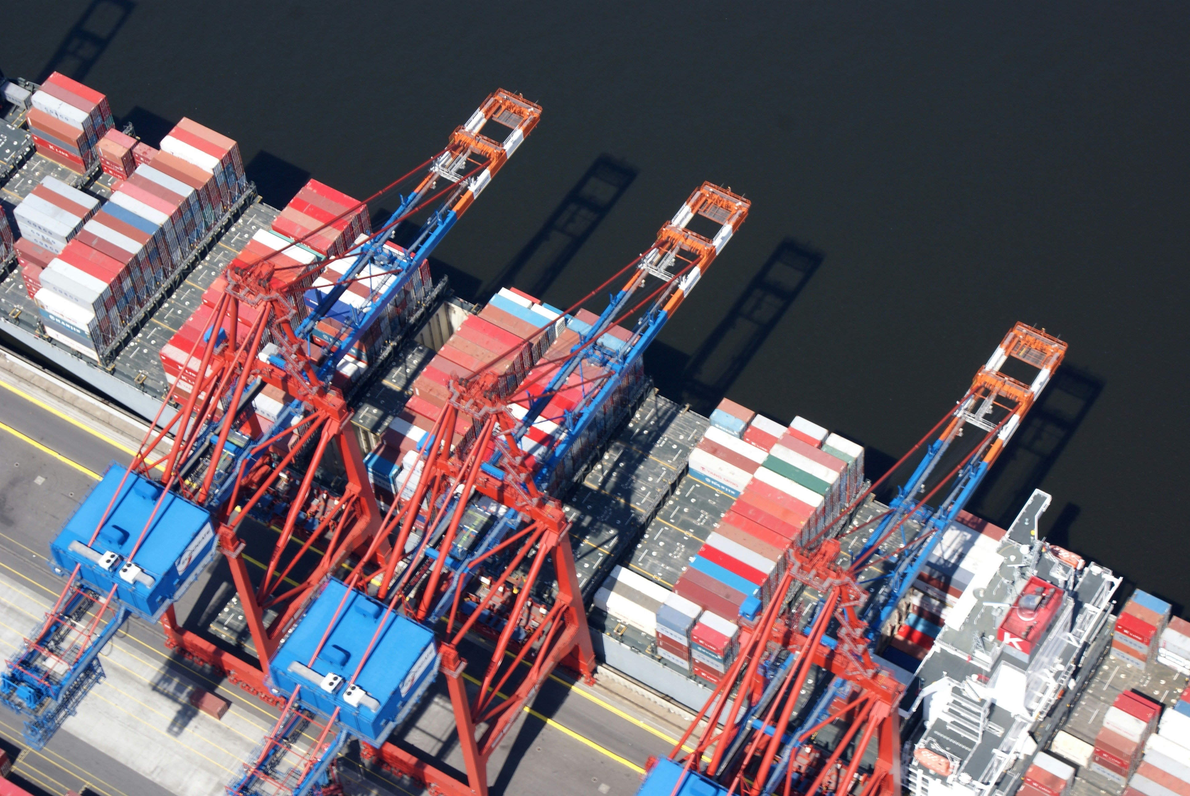 De caos local a armonía de contenedores: Dockerizando un motor de renderizado para animaciones de IA