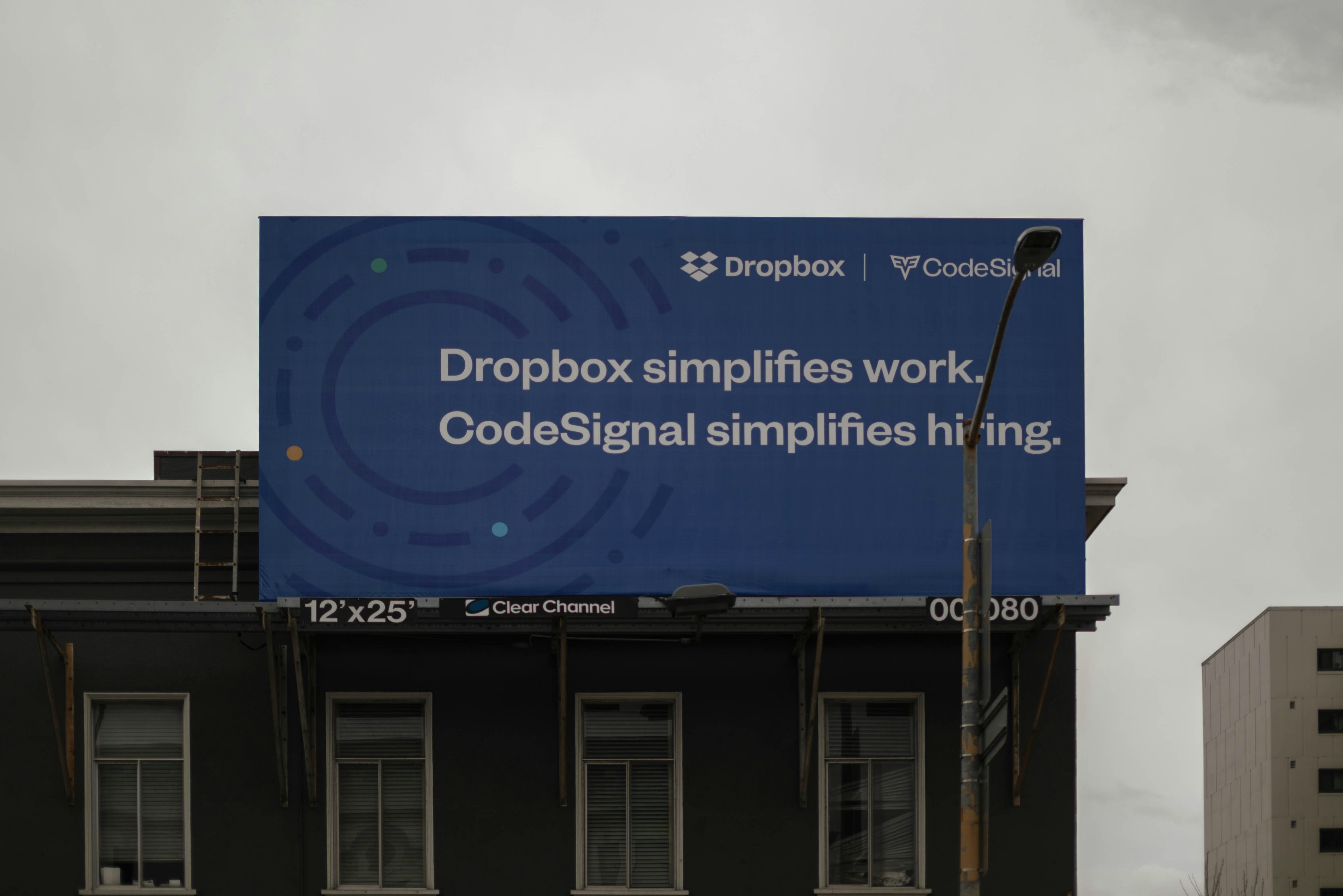 Dropbox alcanzó los $1B más rápido que cualquier otra empresa B2B en la historia. Pero ahora, es el fin de una era.