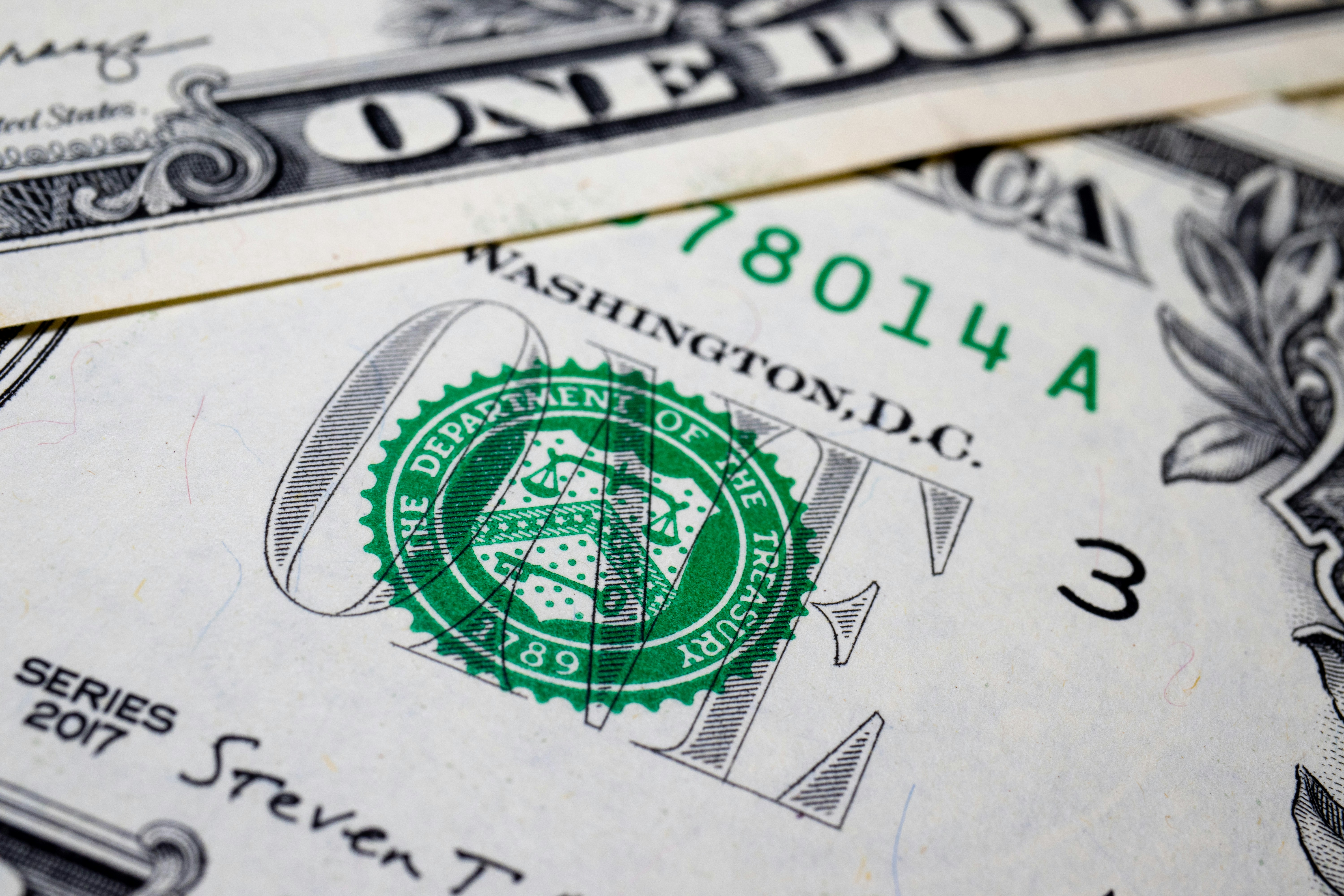 Cripto vs USD: Por qué el dólar sigue ganando en la economía digital