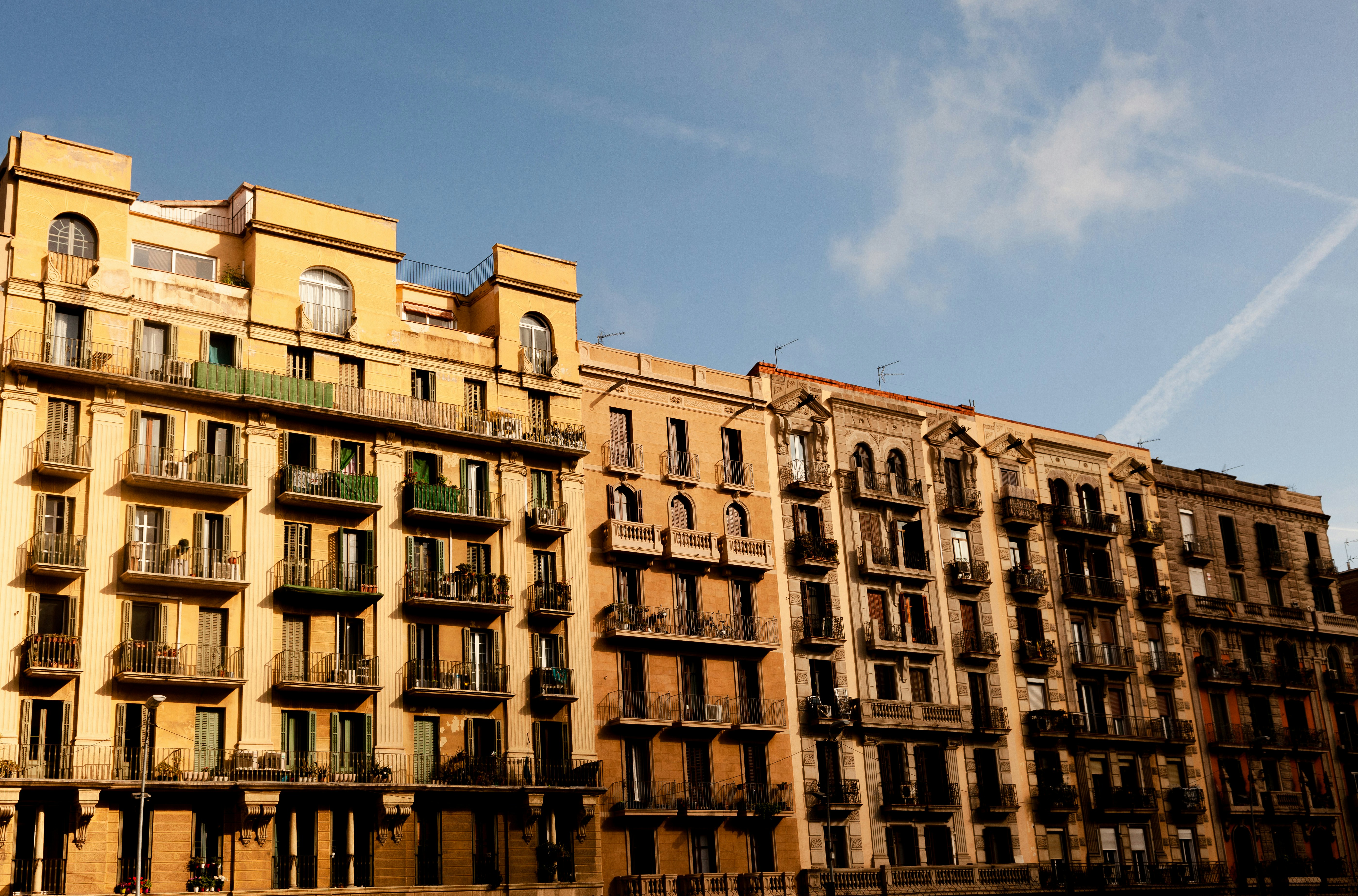 Mejor Tablero de Conmutación Inteligente para Empresas de Agencias Inmobiliarias en Barcelona: Guía 2024