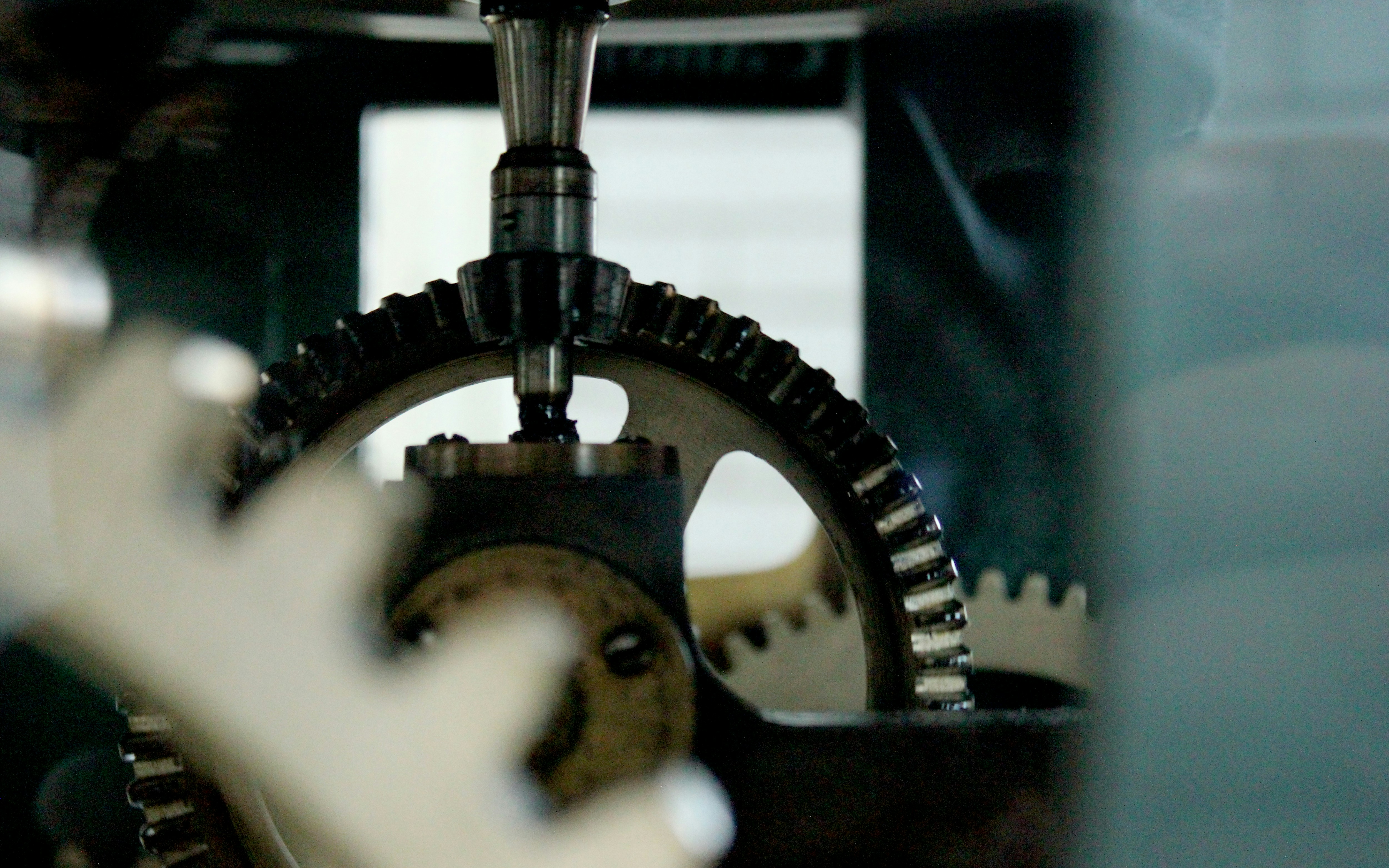 ¿Puede el seguimiento automatizado del tiempo de producción apoyar iniciativas de mejora continua?