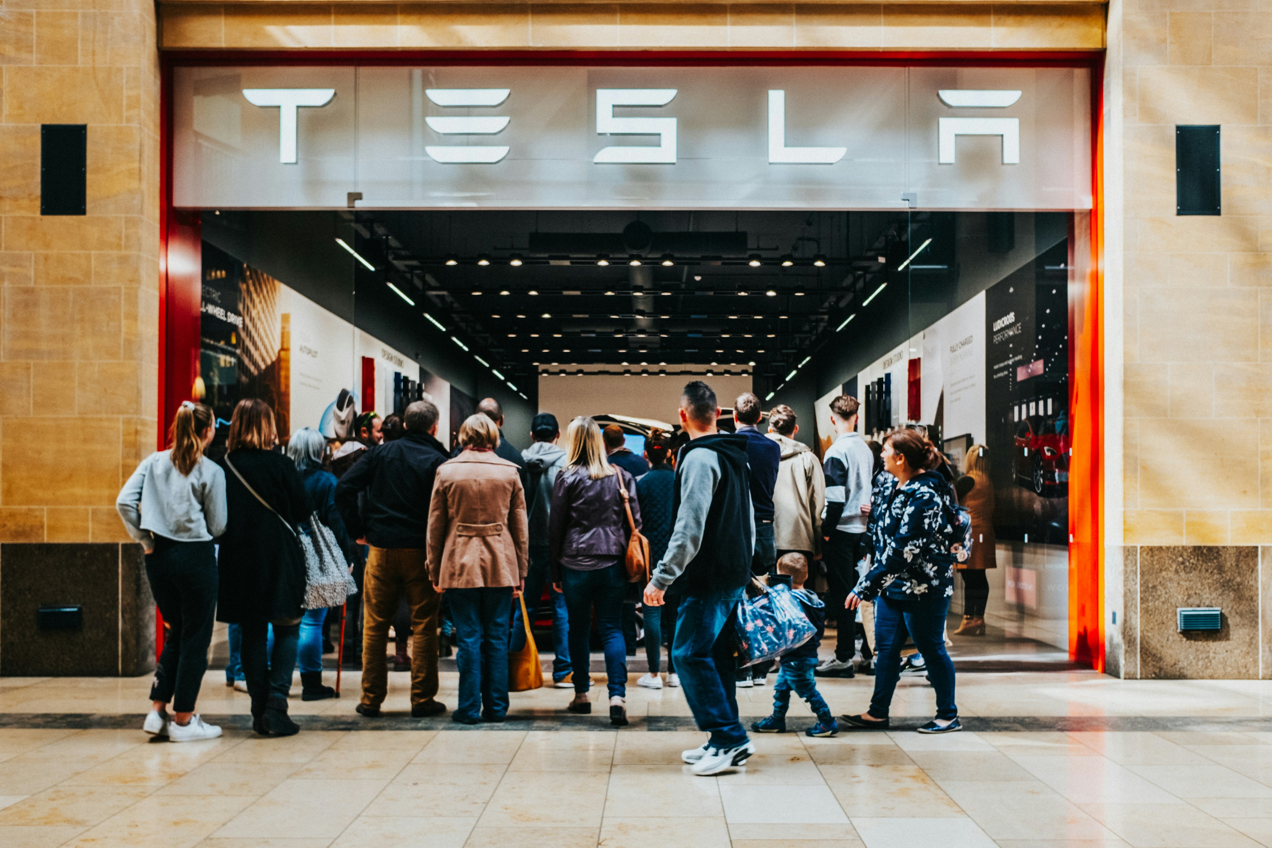 Elon Musk incita disturbios raciales antes de la OPI de SpaceX