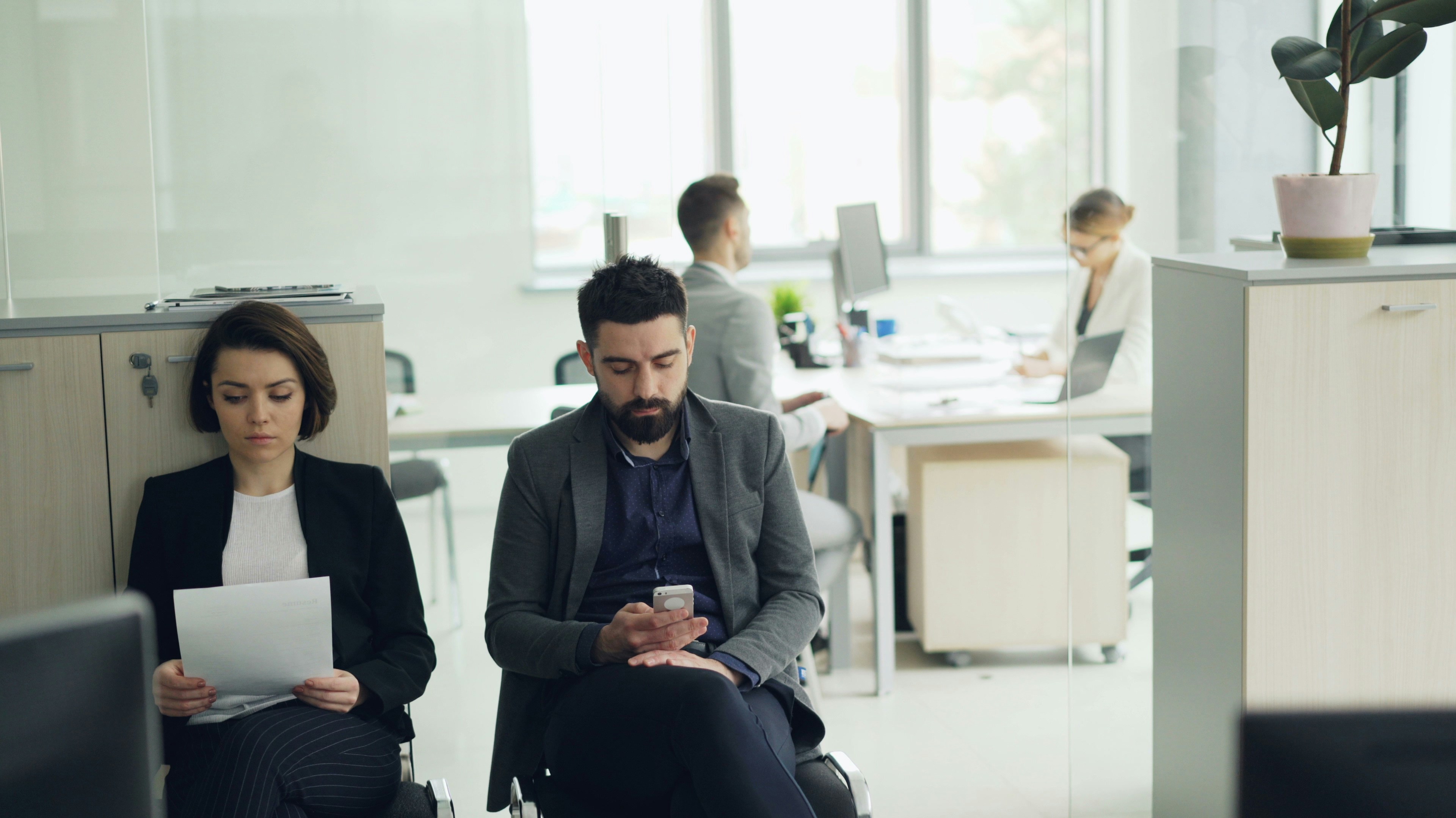 ¿Cómo garantiza el empleado agéntico la continuidad del negocio?