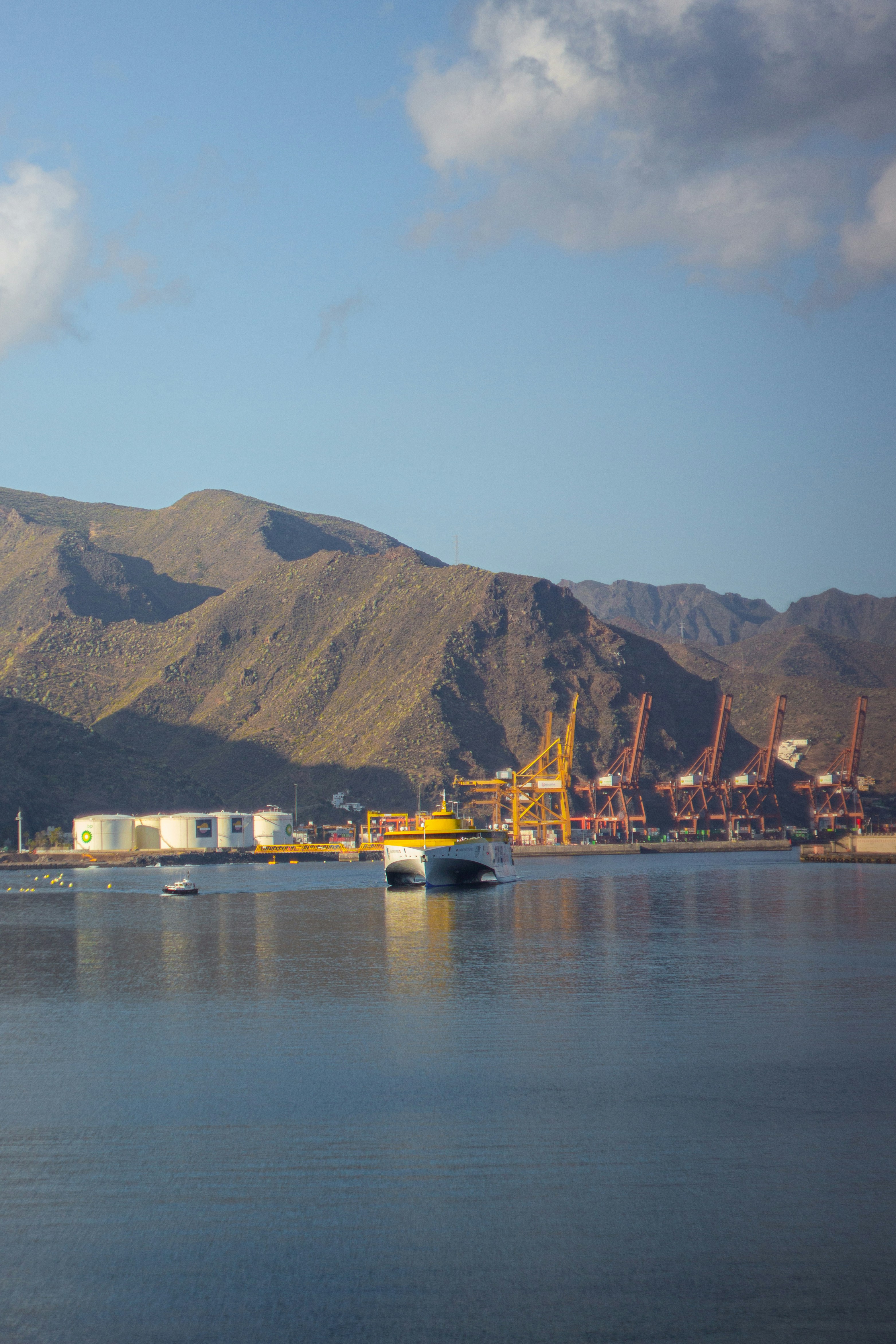 Partner oficial de servicios de automatización de procesos en Santa Cruz de Tenerife - Más de 15 años de experiencia