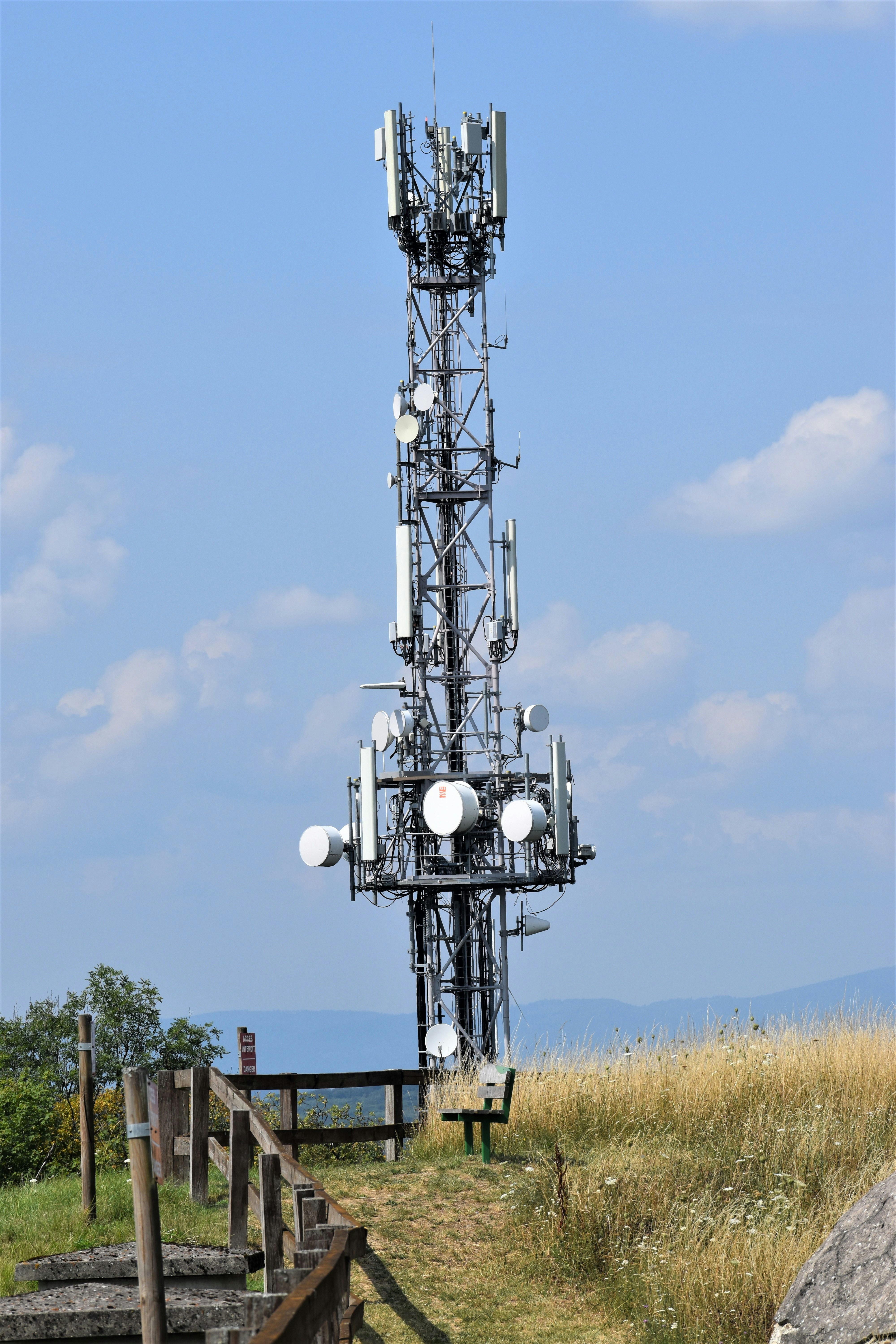Empresa de sistemas telefónicos de inteligencia artificial en Parla