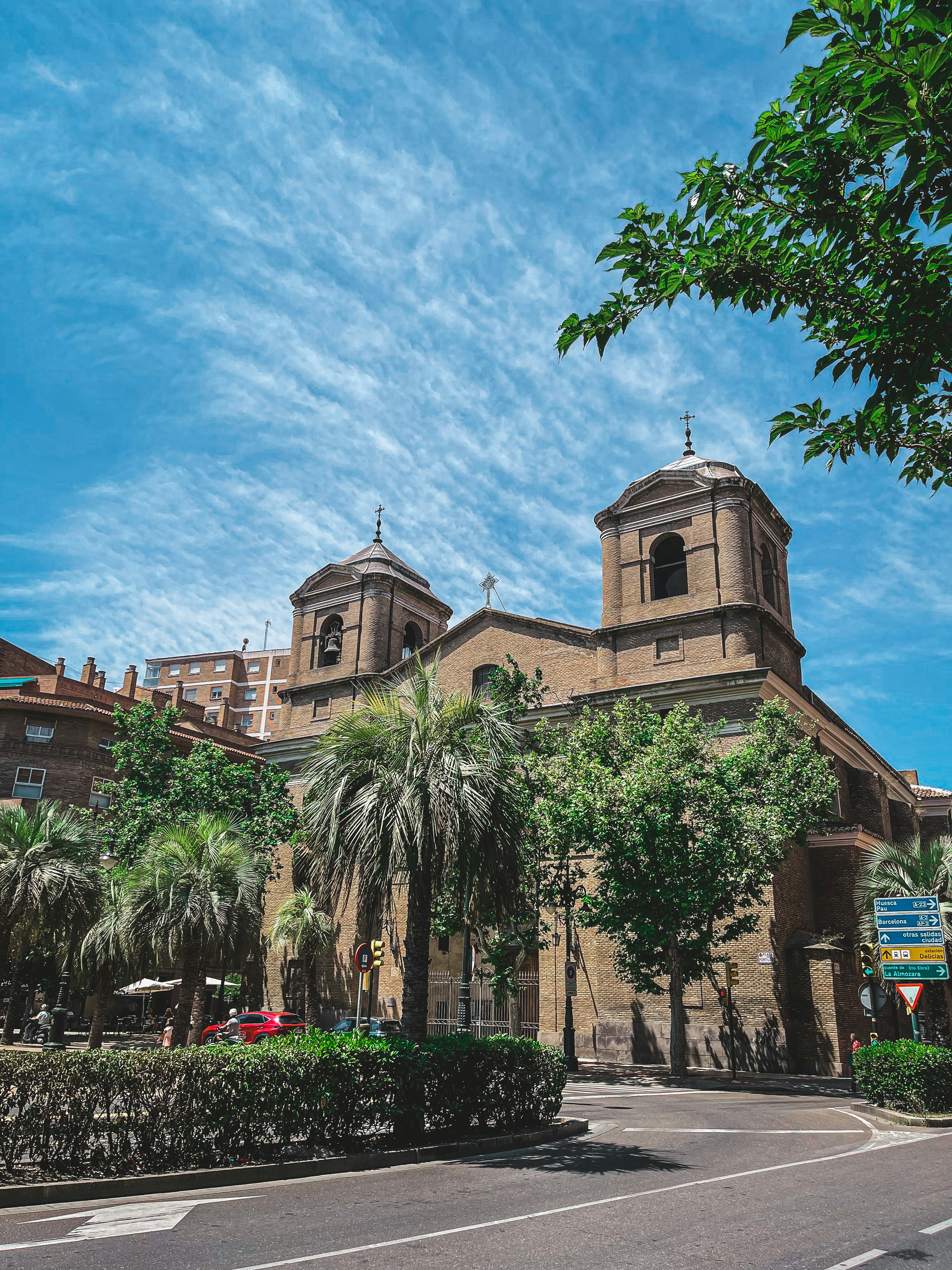 Principales 3 empresas para copiloto de IA para contabilidad en Zaragoza