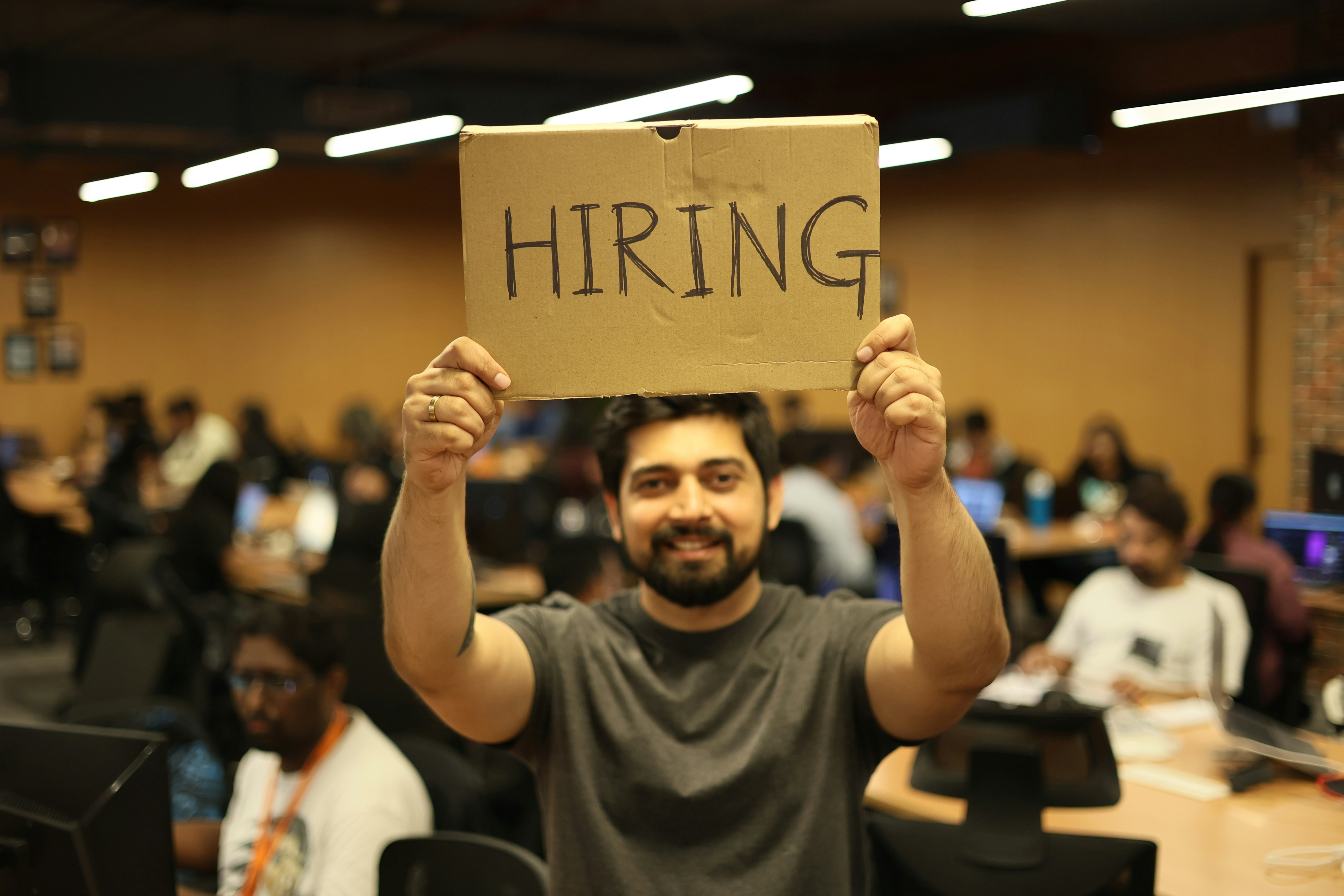 Impulsa un ROI del 50% reclutando programadores para una empresa líder en Madrid
