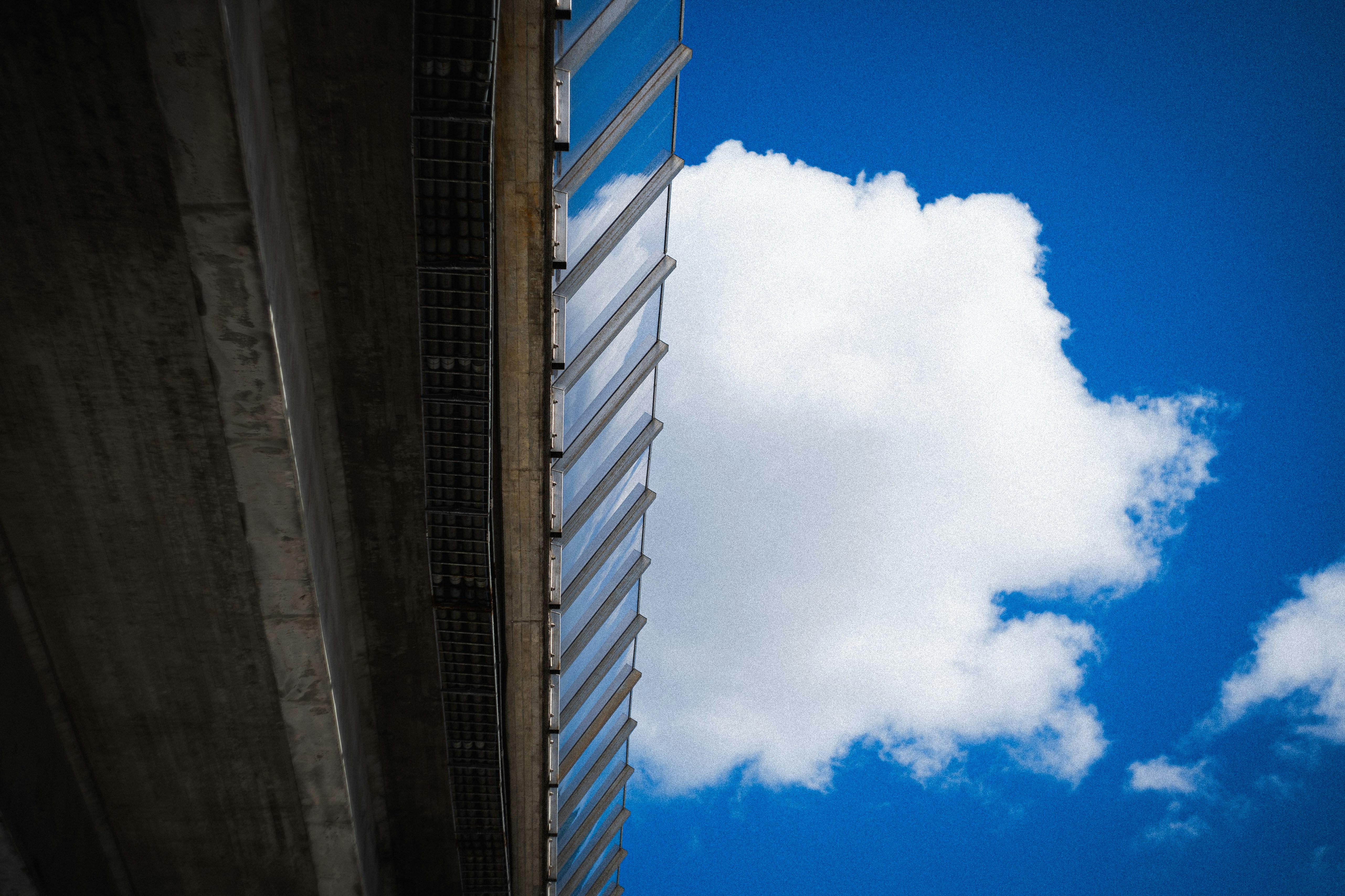 Cómo las arquitecturas de nube próximas establecen nuevas normas de seguridad por parte de Siva Kumar Mamillapalli
