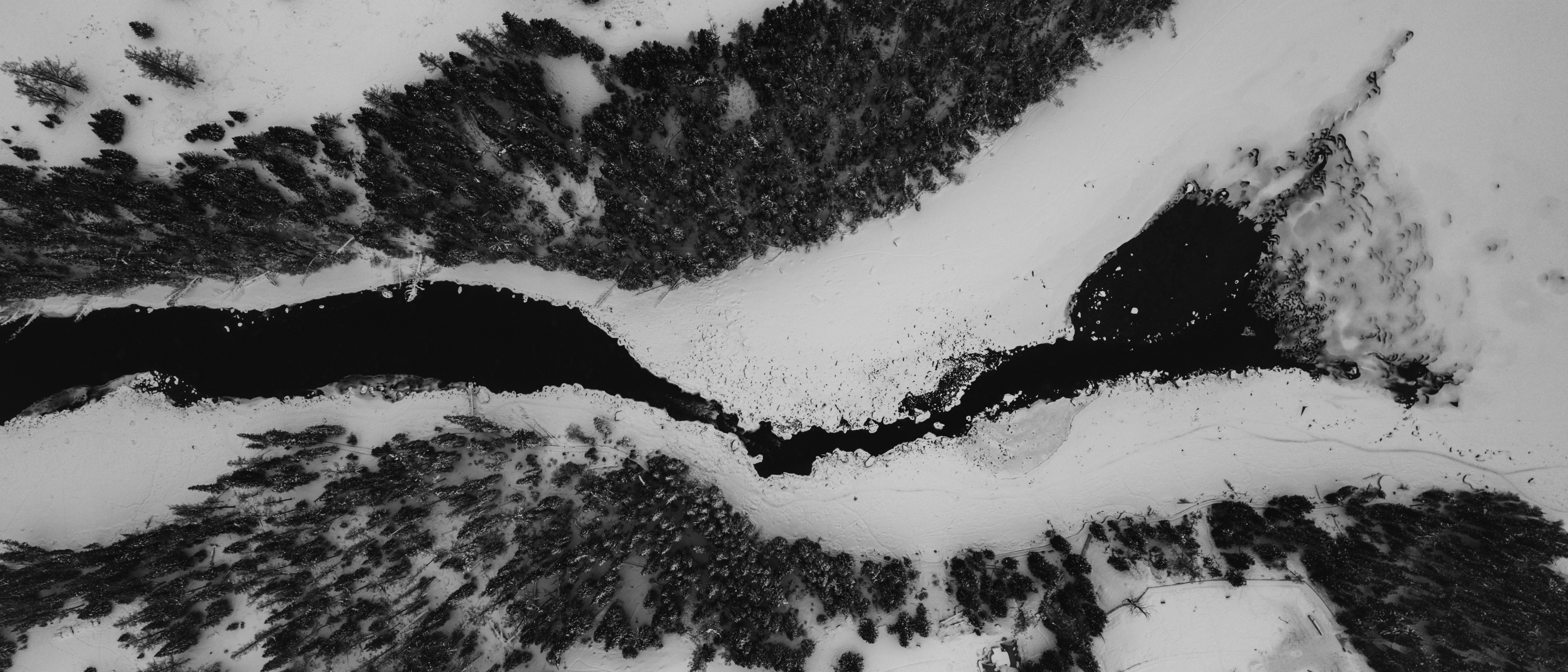 Estimación de efectos de tratamiento continuo con regresión de núcleo de dos etapas