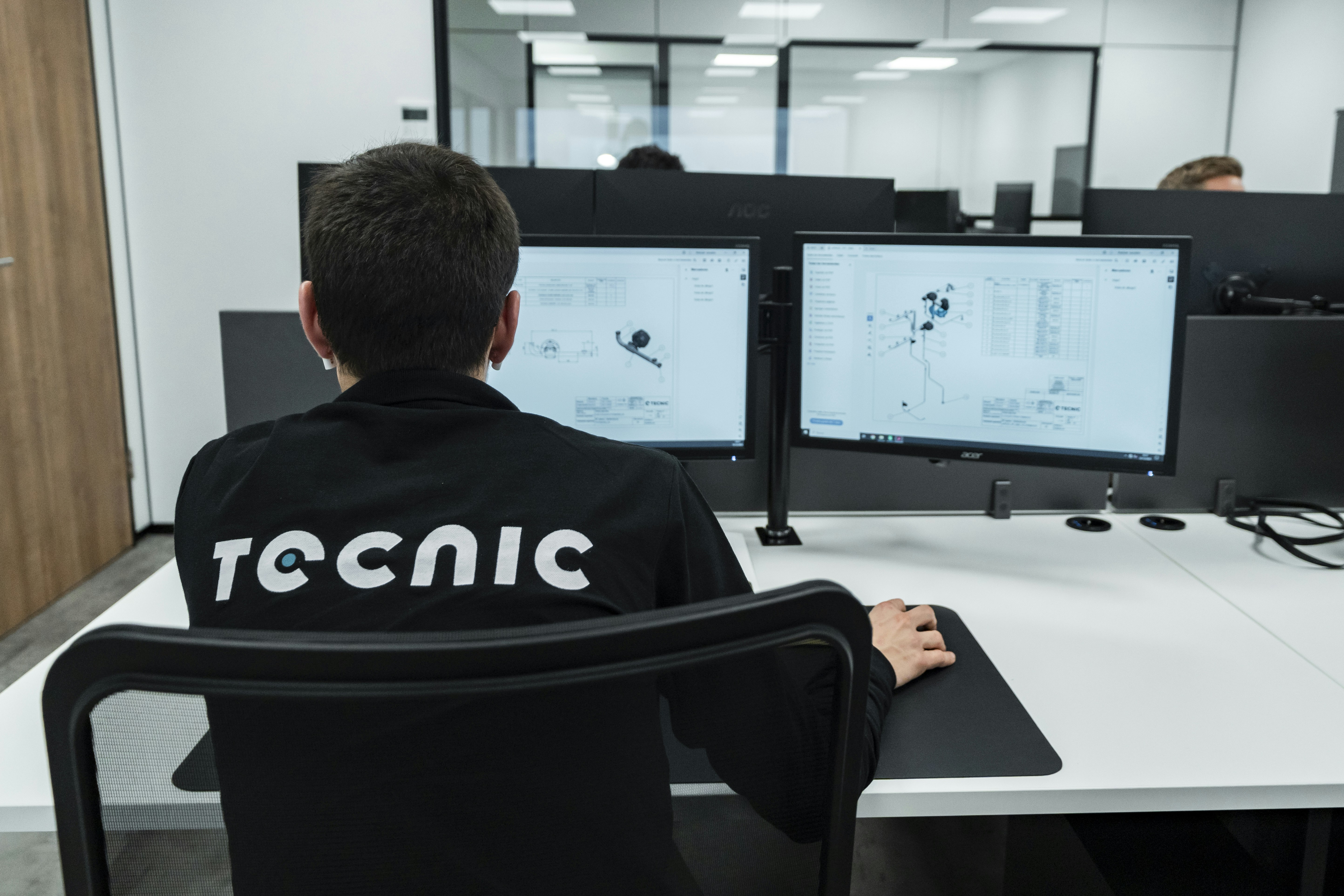 Estudio de caso: Cómo Acme Co. Logró un ROI del 200% con una empresa de software en Madrid