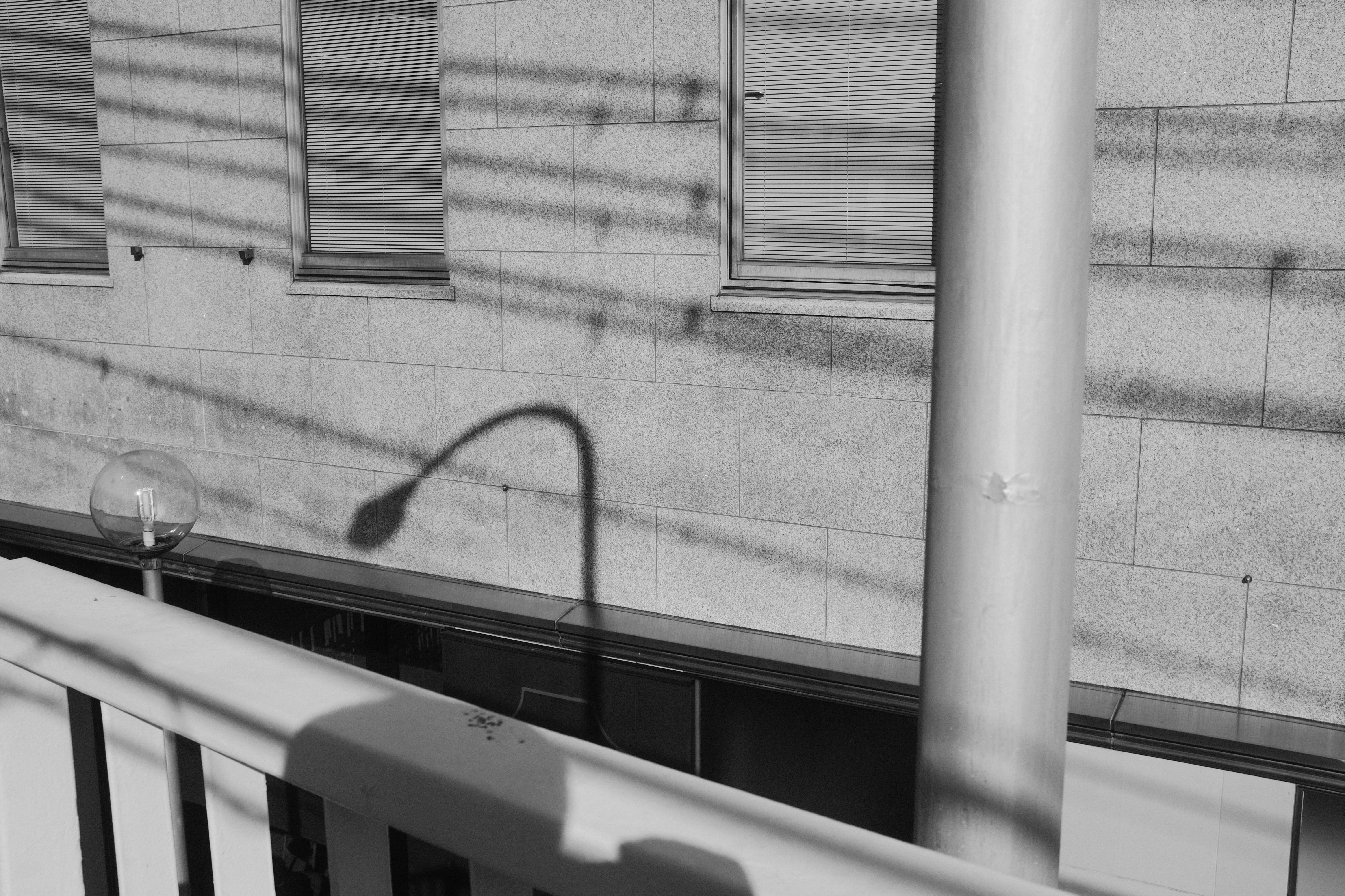 Evaluación de Datos Sintéticos para la Detección de Carritos de Equipaje en la Logística del Aeropuerto