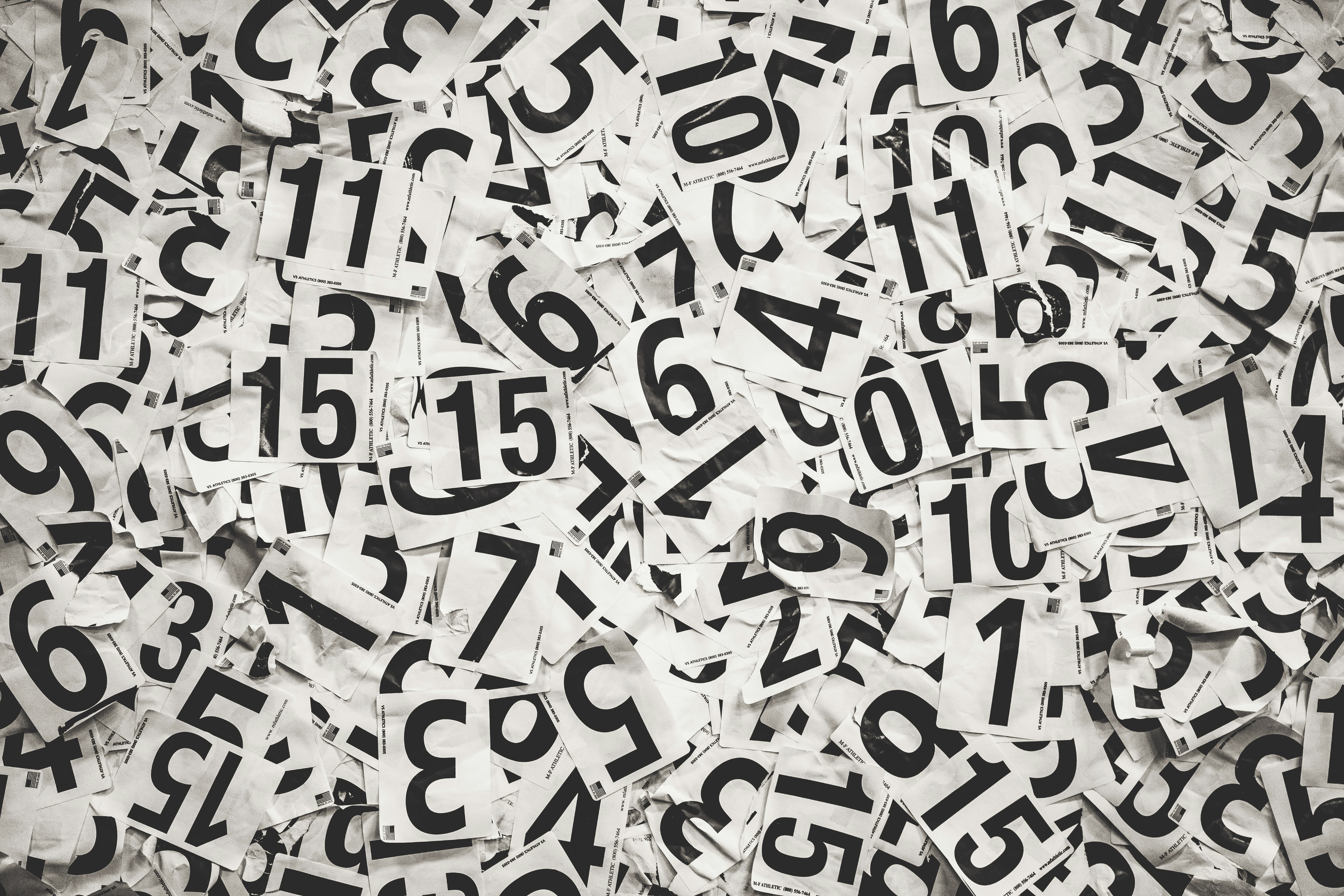 Conciencia con los números de serie borrados: Midiendo la negación entrenada en 115 modelos de IA