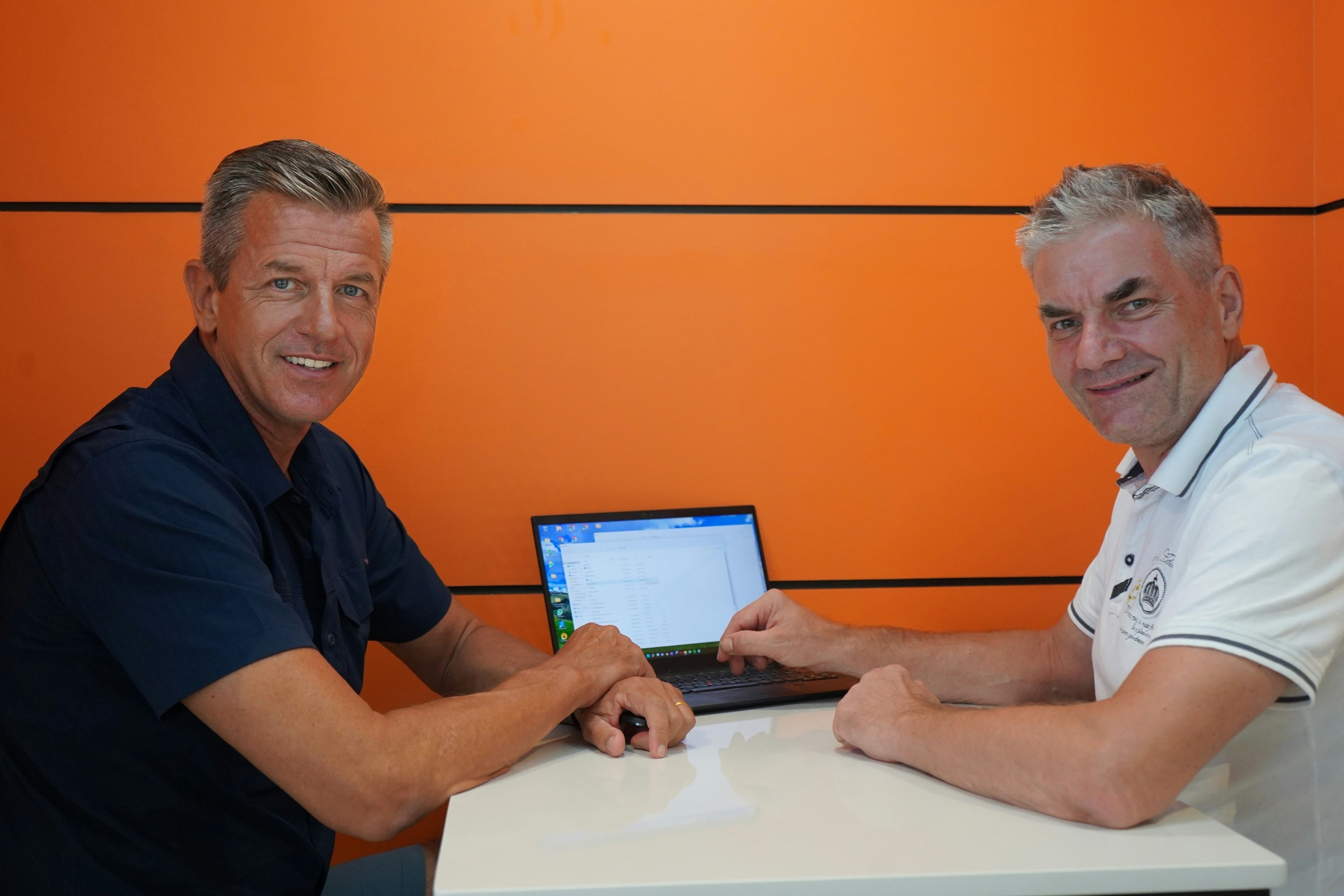 Socio consultor de software oficial en Lardero - Más de 15 años de experiencia