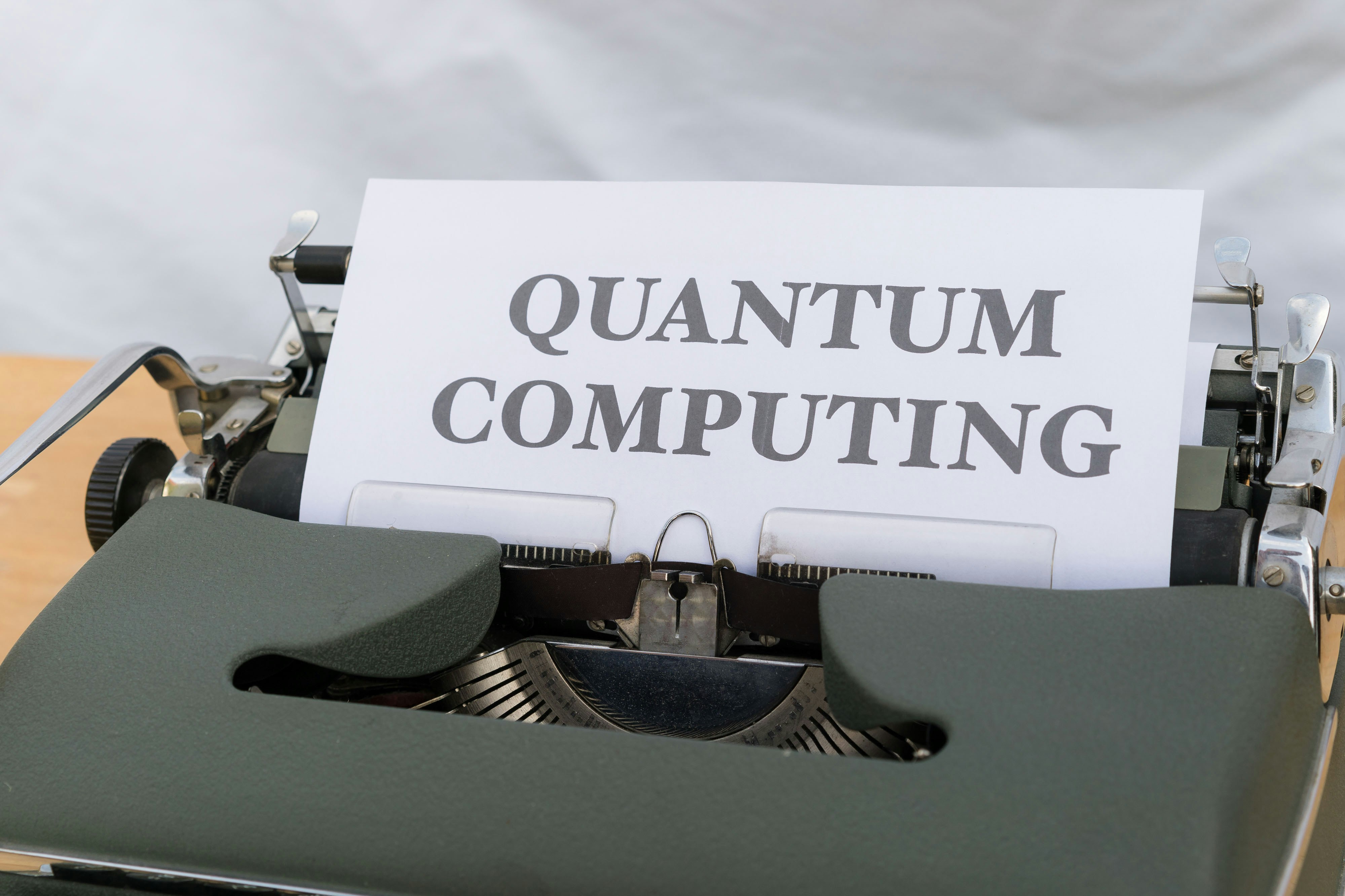 Capacidad de memoria cuántica controlable en Redes de Reservorio Cuántico con SWAPs parciales ajustables