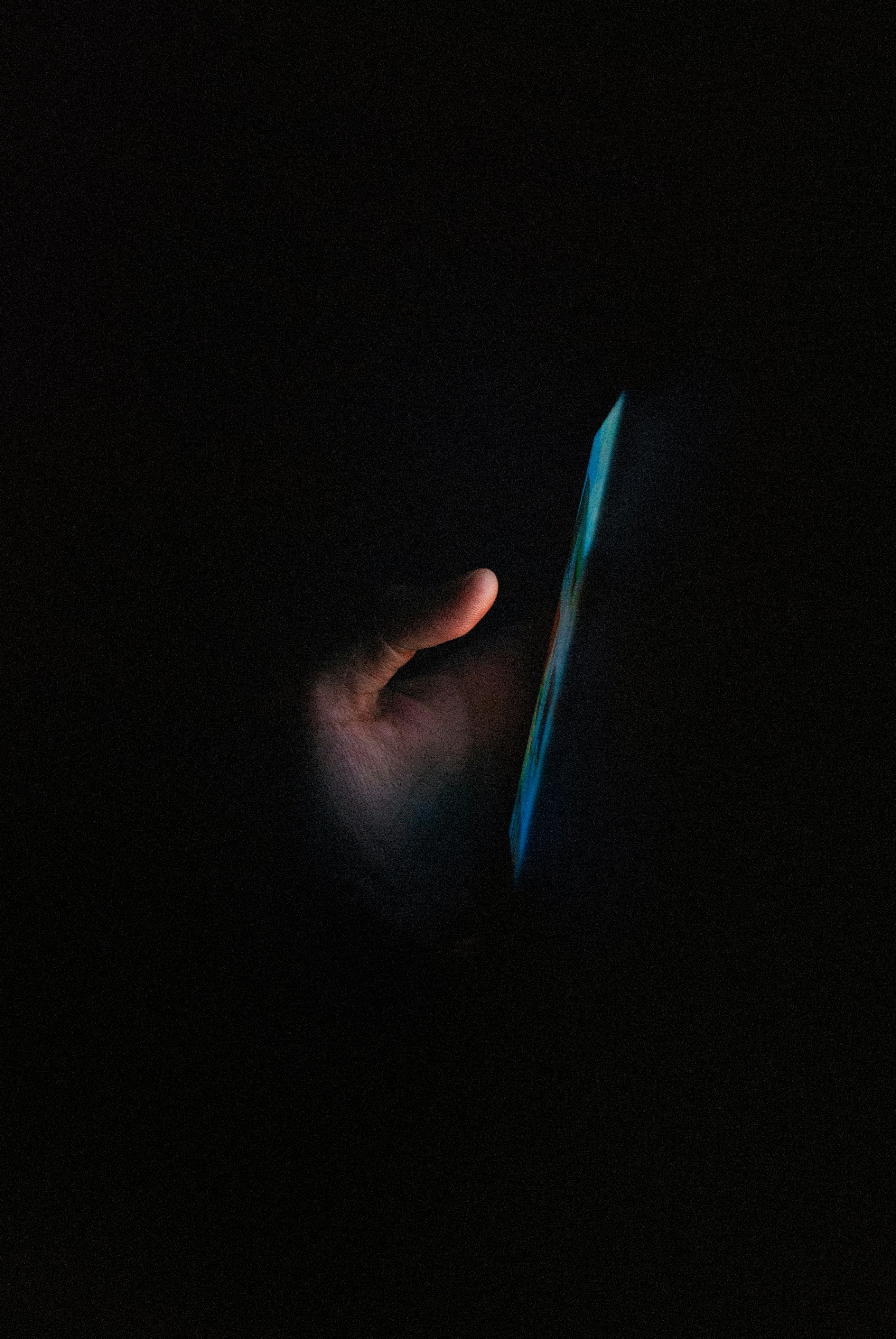 La pantalla siempre encendida de tu teléfono puede hacer mucho más que mostrar la hora.
