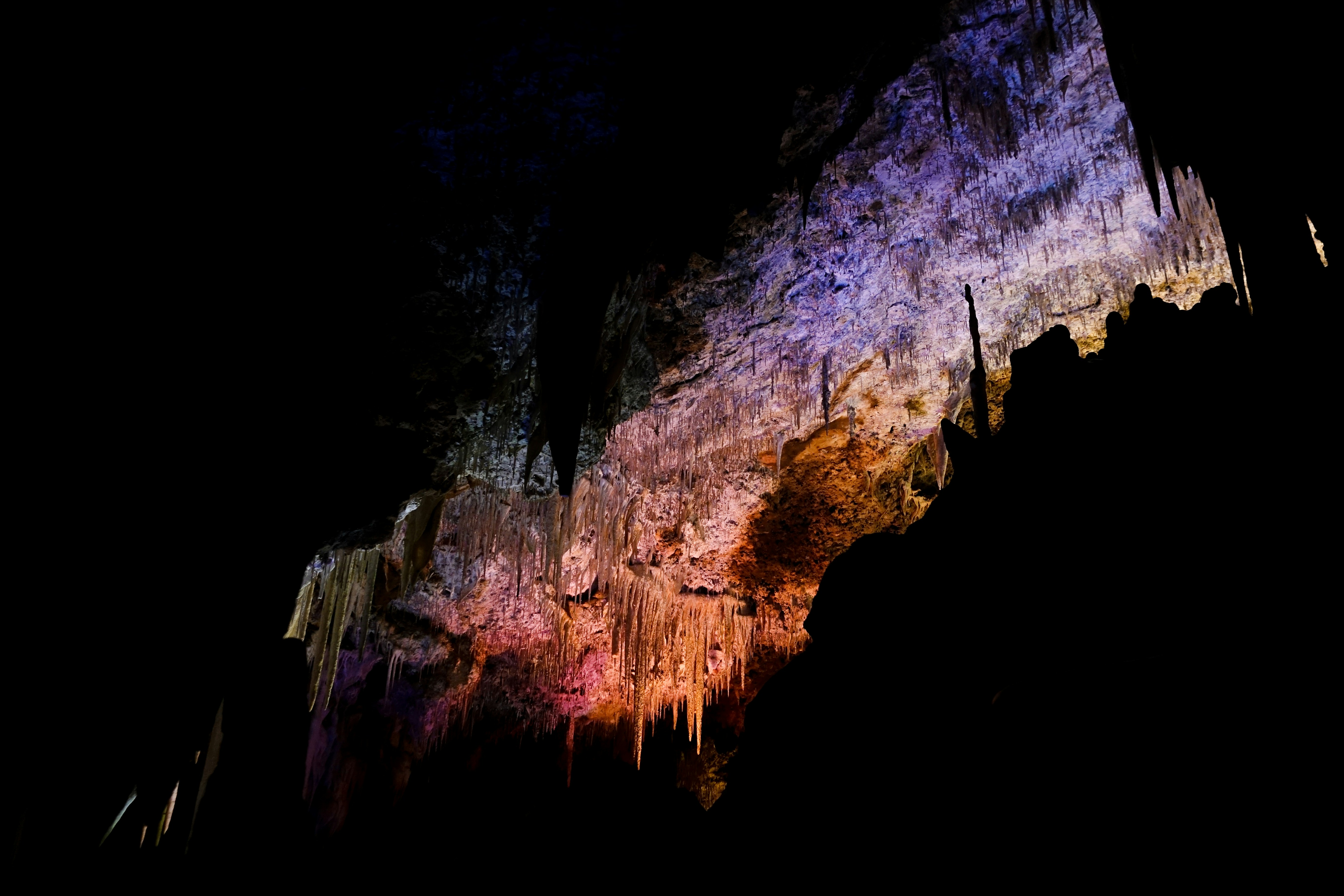 Enhancement del mapping espacial cuantum entrelazado para la exploración de recursos subterráneos y de cuevas
