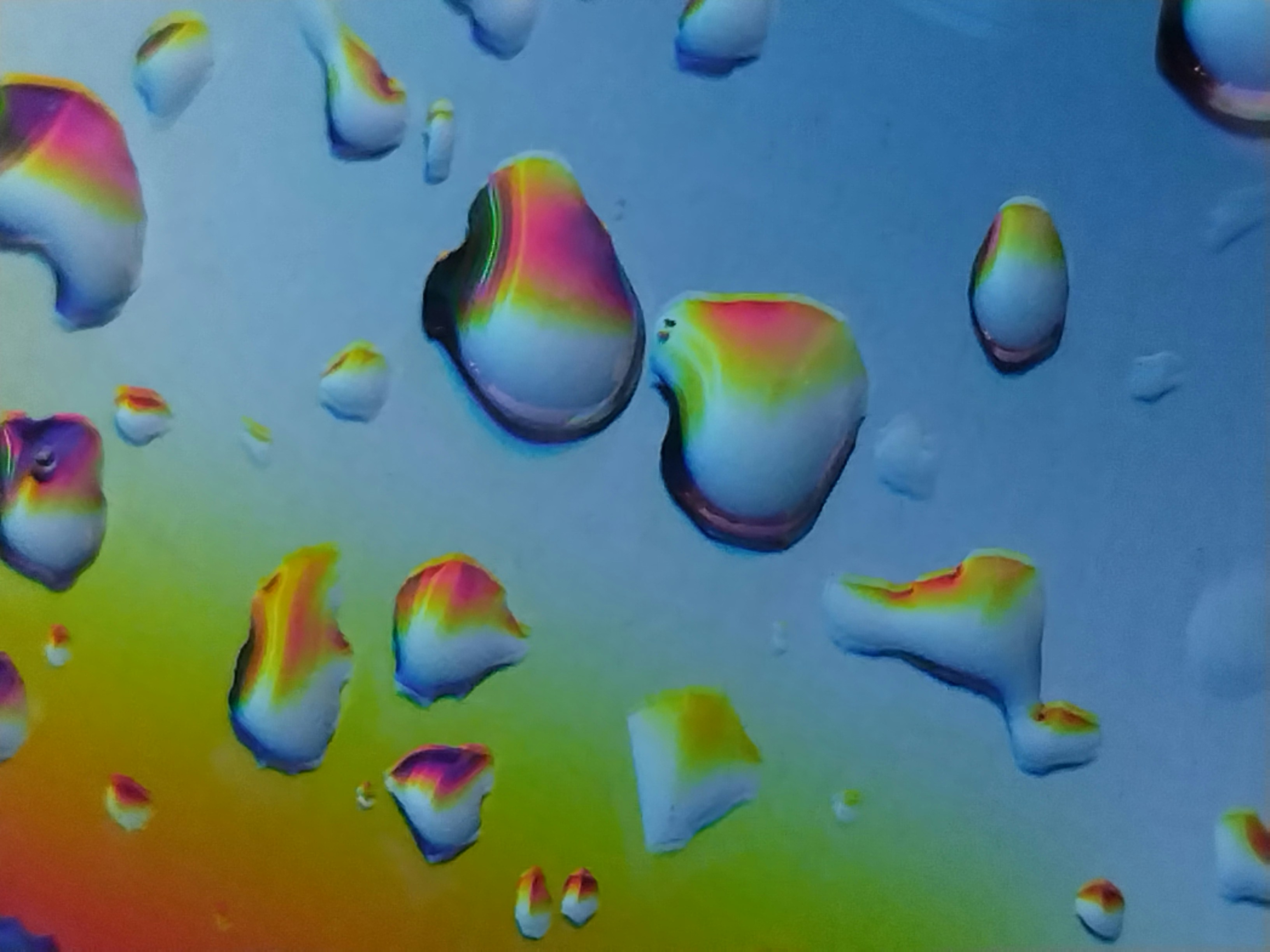 Extracción dinámica de litio a través de precipitación selectiva asistida por microondas oscilatorias