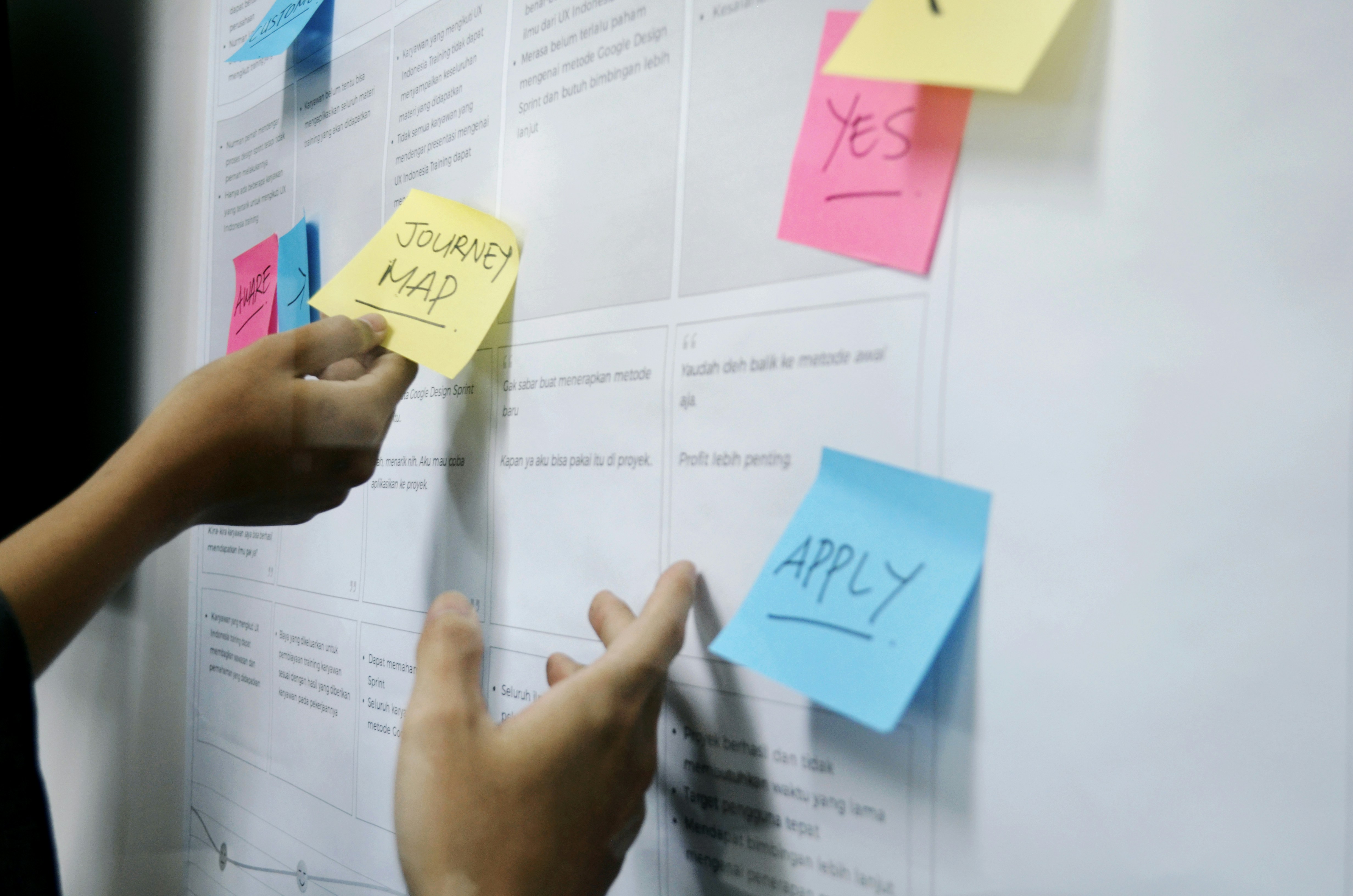 Cómo el feedback de los usuarios mejora el análisis automatizado de contratos