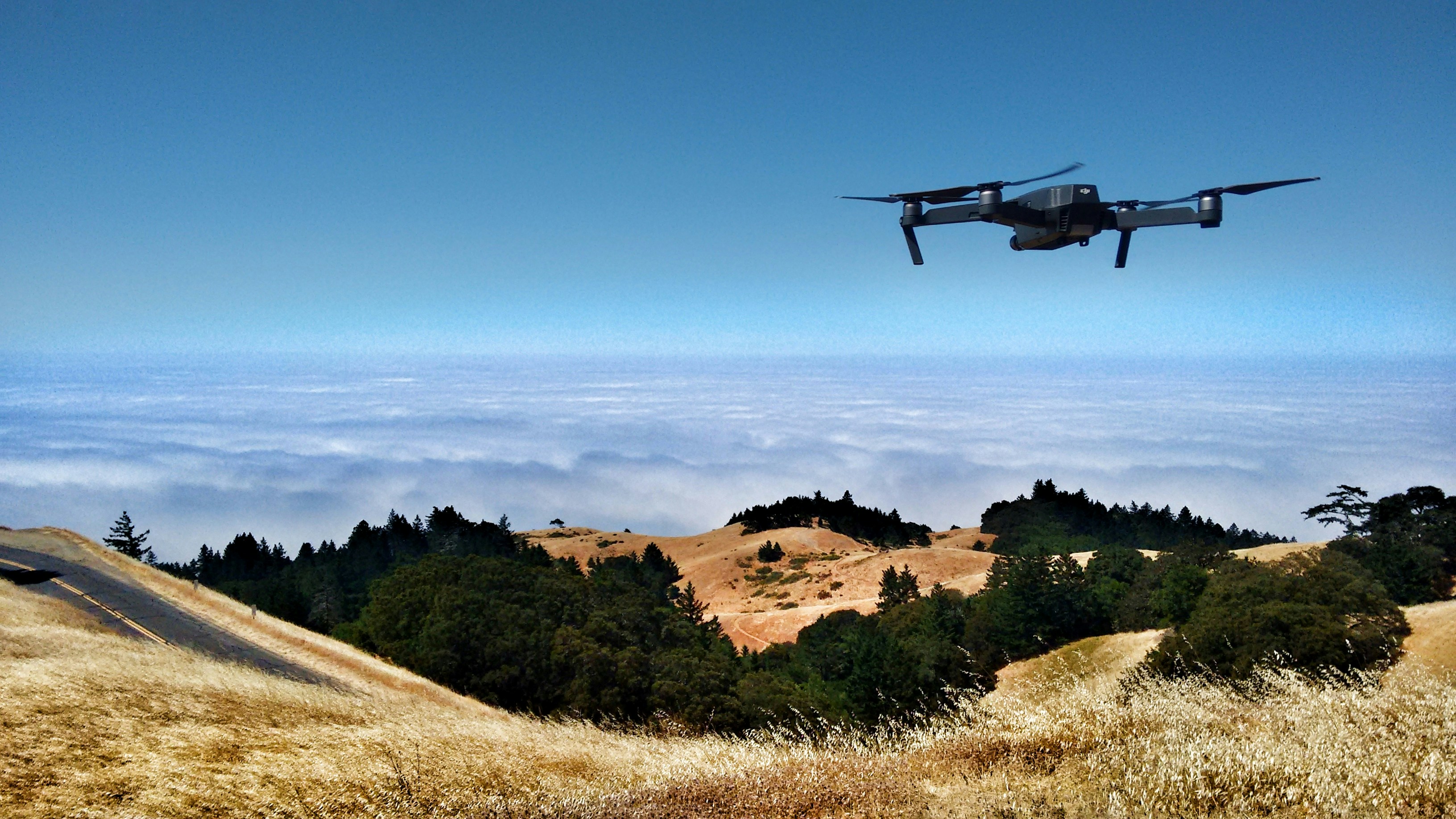 Fusión multisensor para clasificar UAV con mapas de rasgos imagen y radar