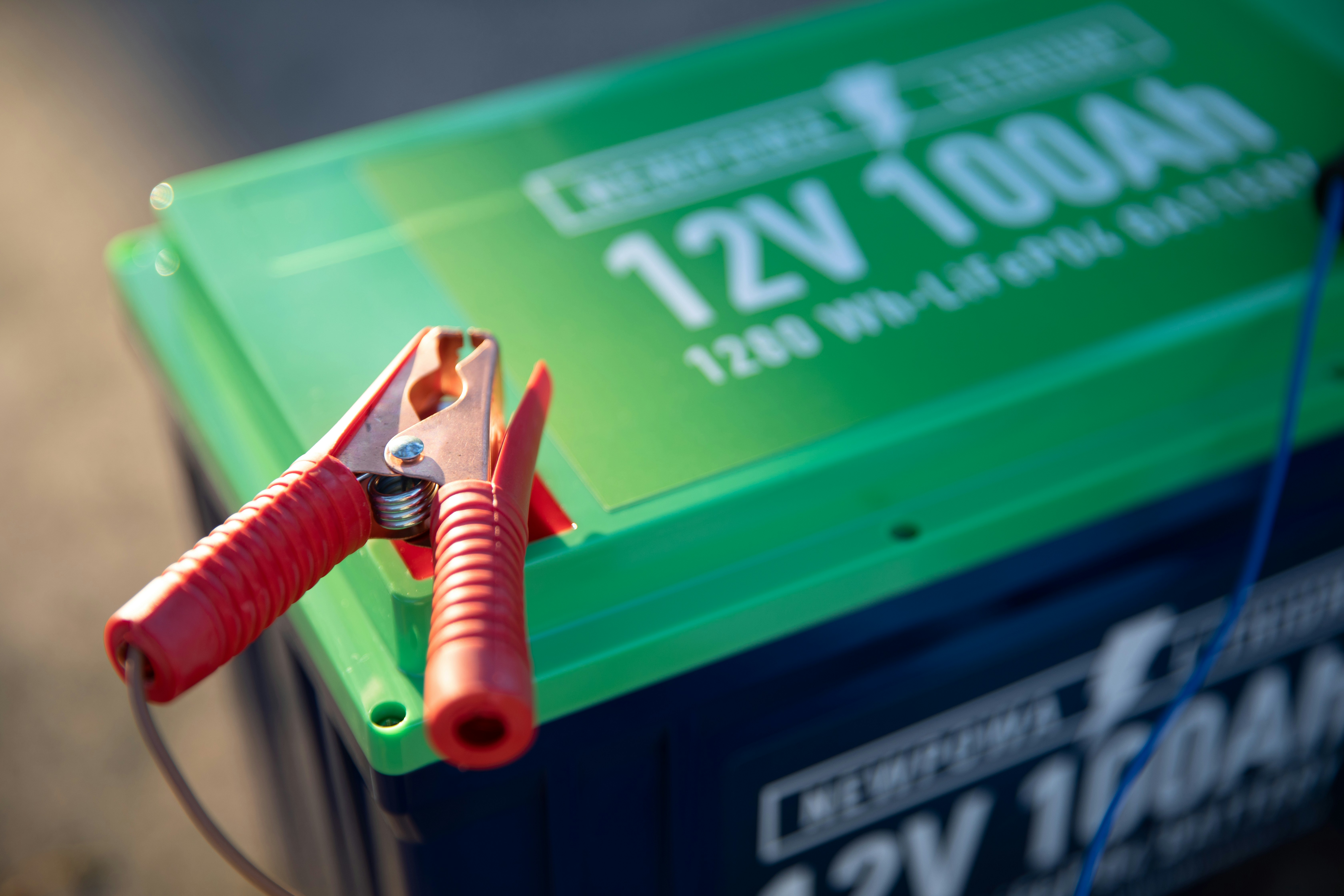 GM: los vehículos eléctricos pueden compensar el consumo de IA con V2G