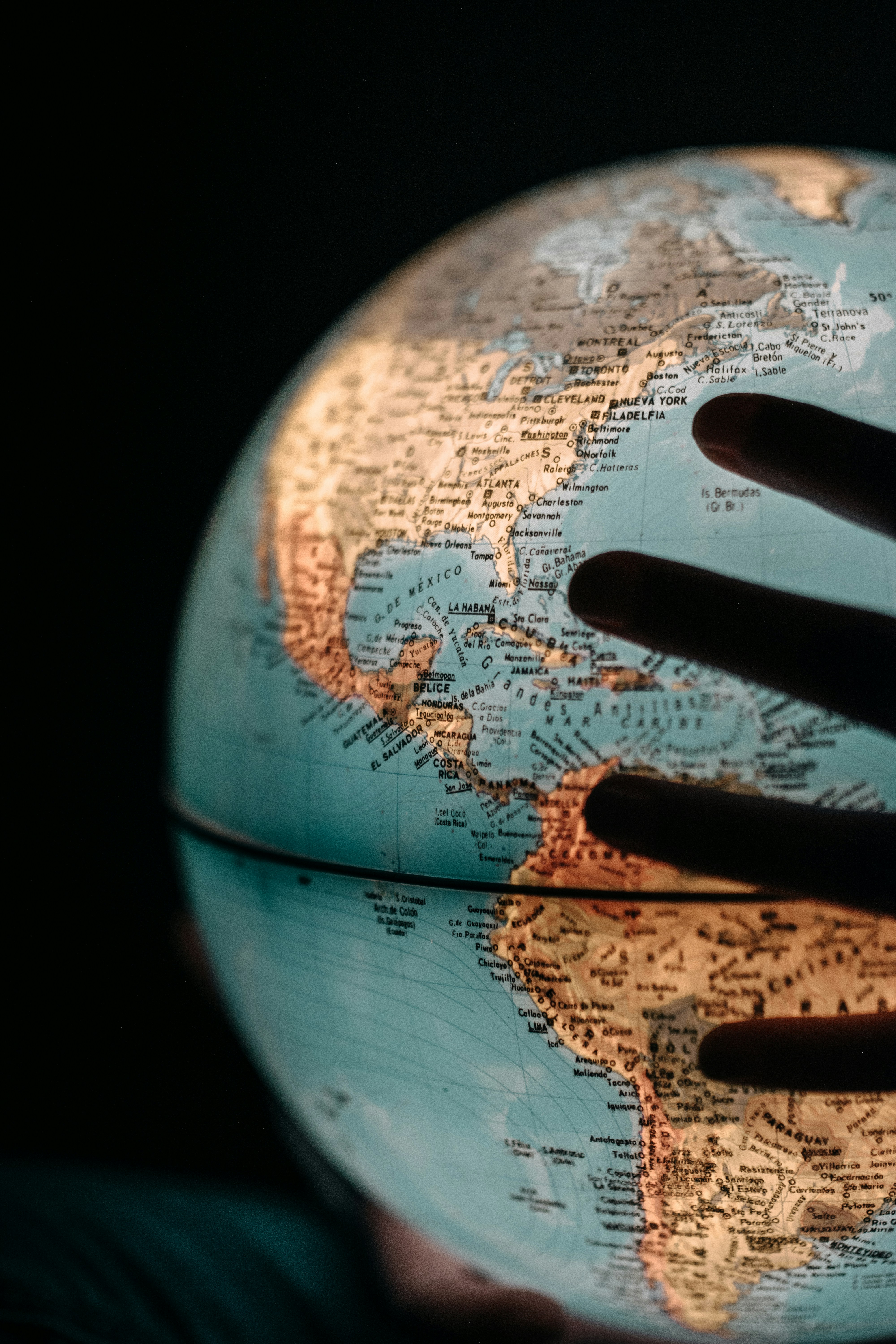 HaM-Mundo: Modelos del Mundo Soft-Hamiltonianos con Memoria Selectiva para Planificación