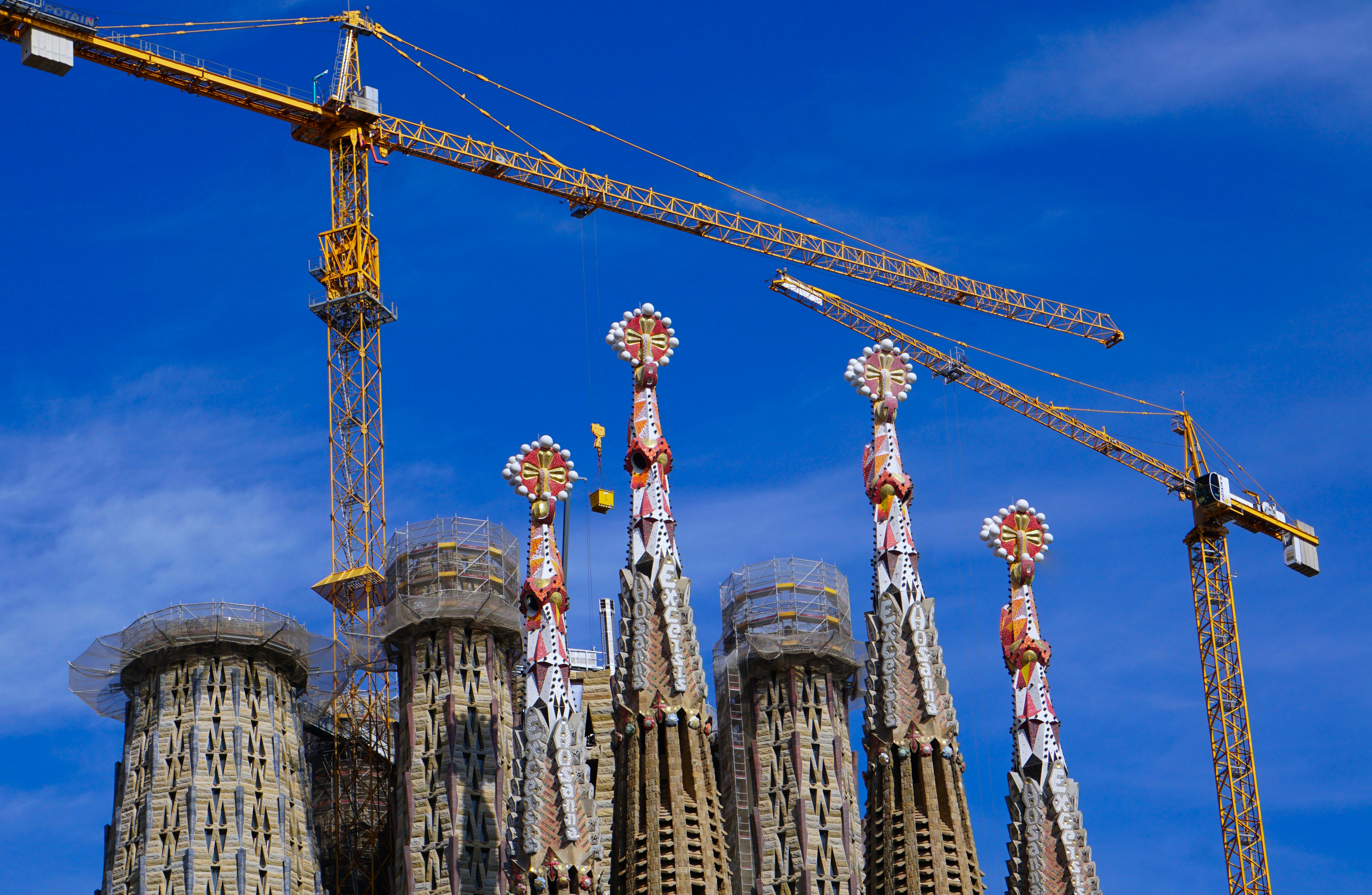 Guía paso a paso: Implementando empresas de software empresarial en Barcelona para la construcción en 2025