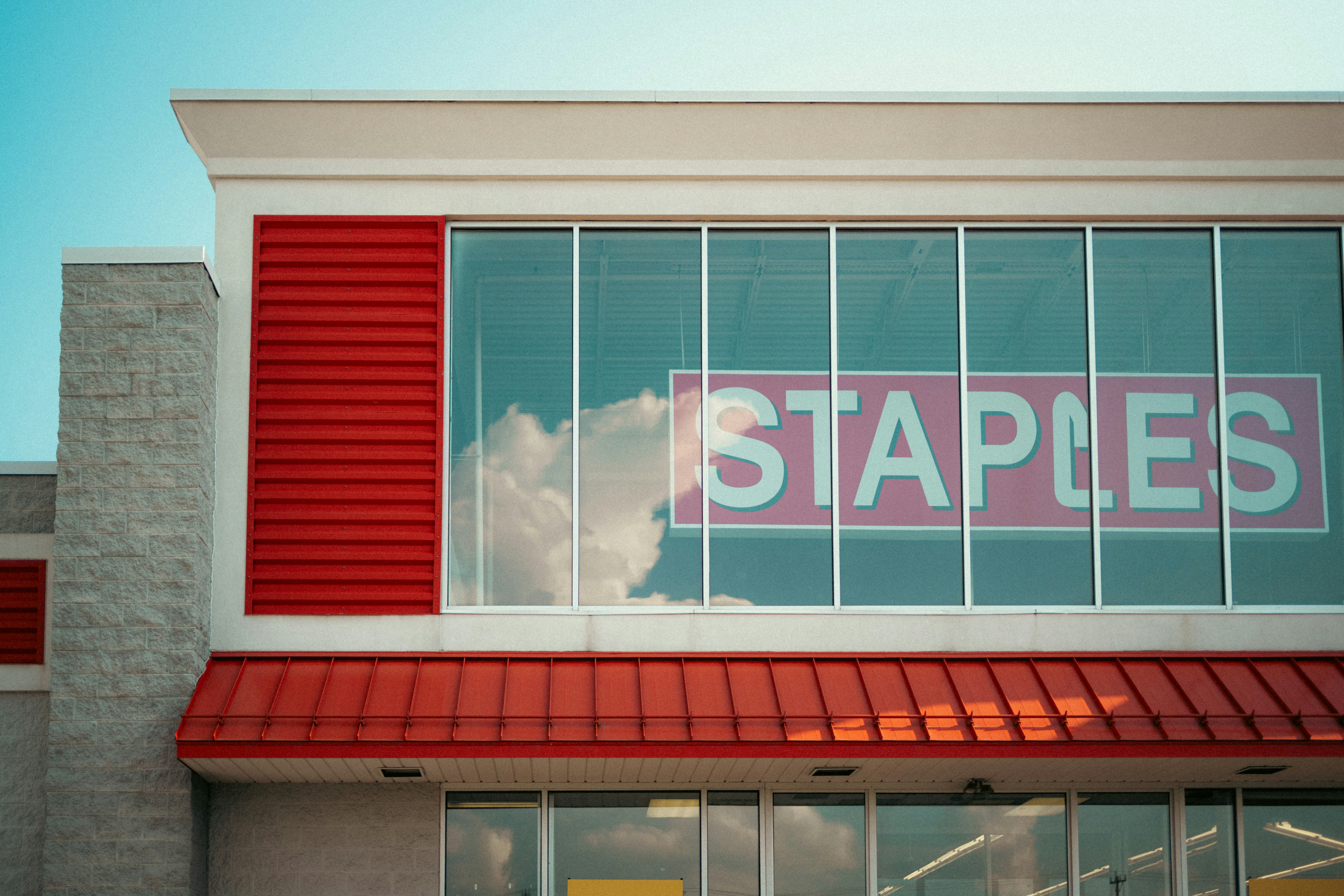 Guía paso a paso: Implementando una tienda en línea personalizada para comprar en bienes raíces en 2024