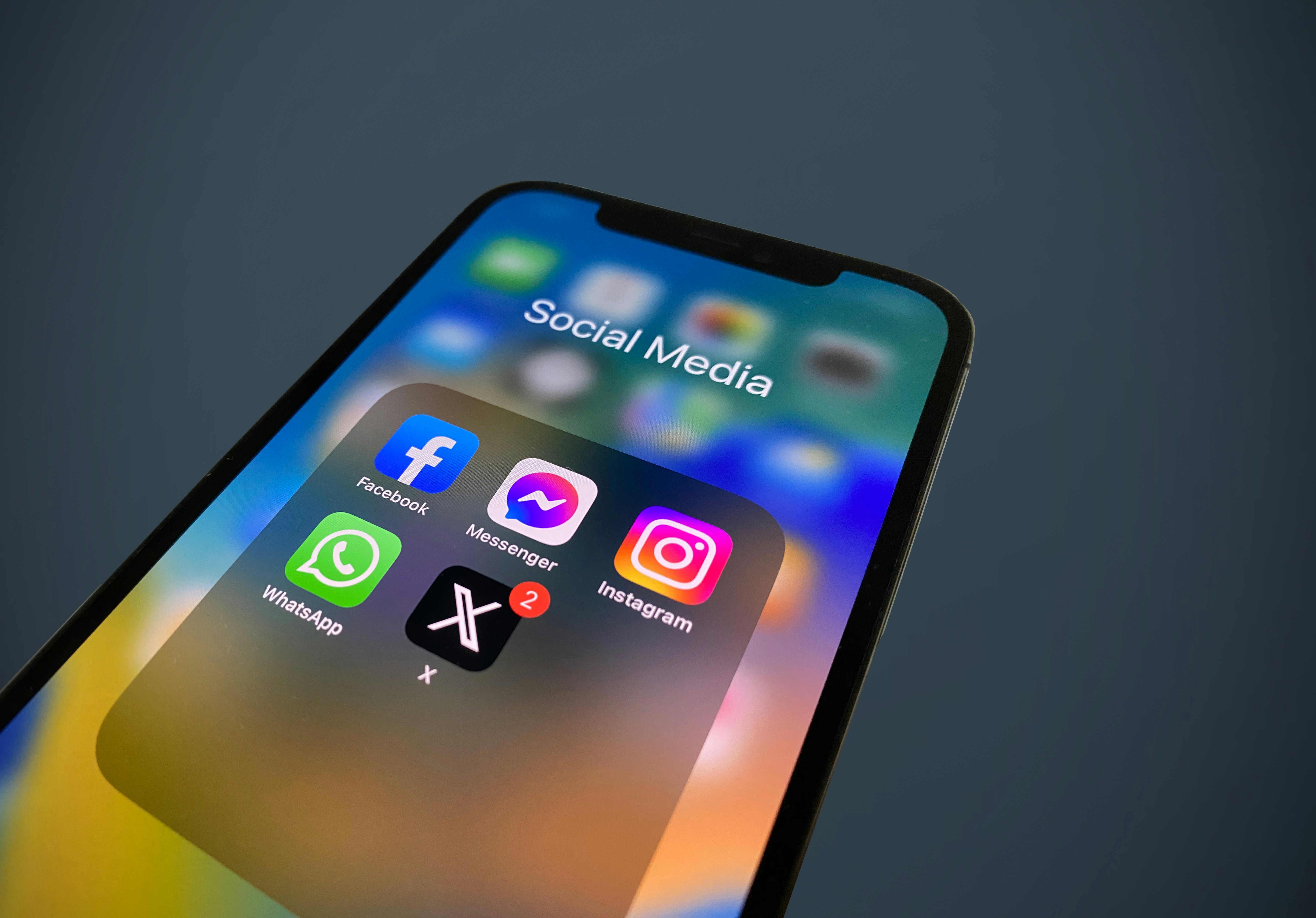 Instagram, Facebook y WhatsApp probarán suscripciones premium