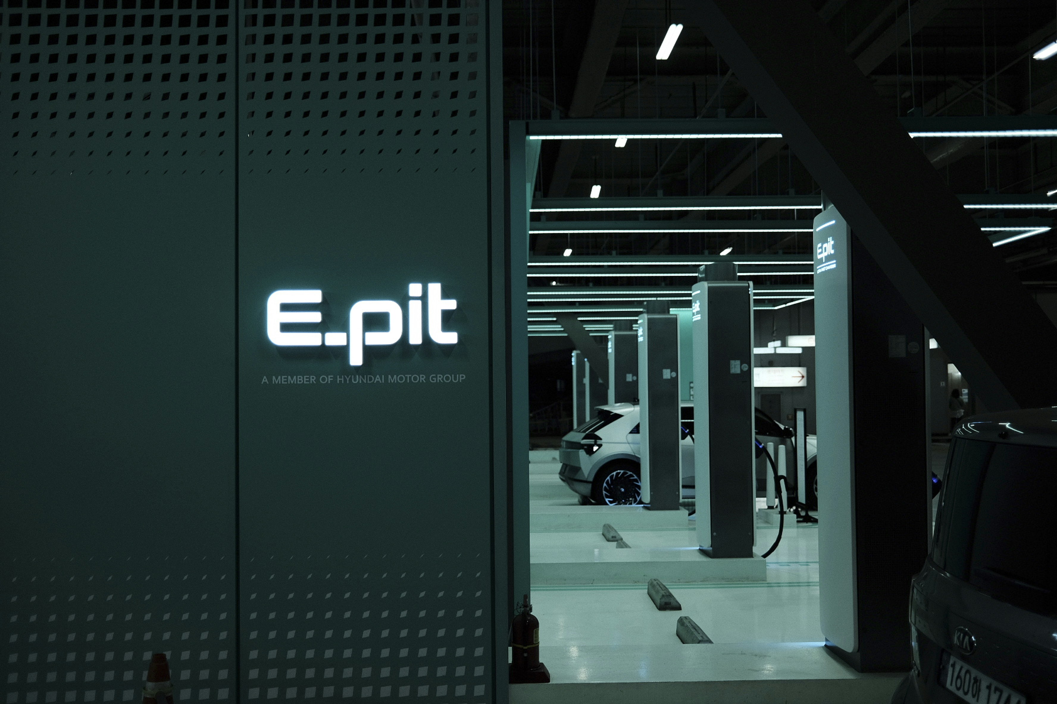 Integración de la Inteligencia Artificial con Sistemas ERP: Desbloqueando la Eficiencia