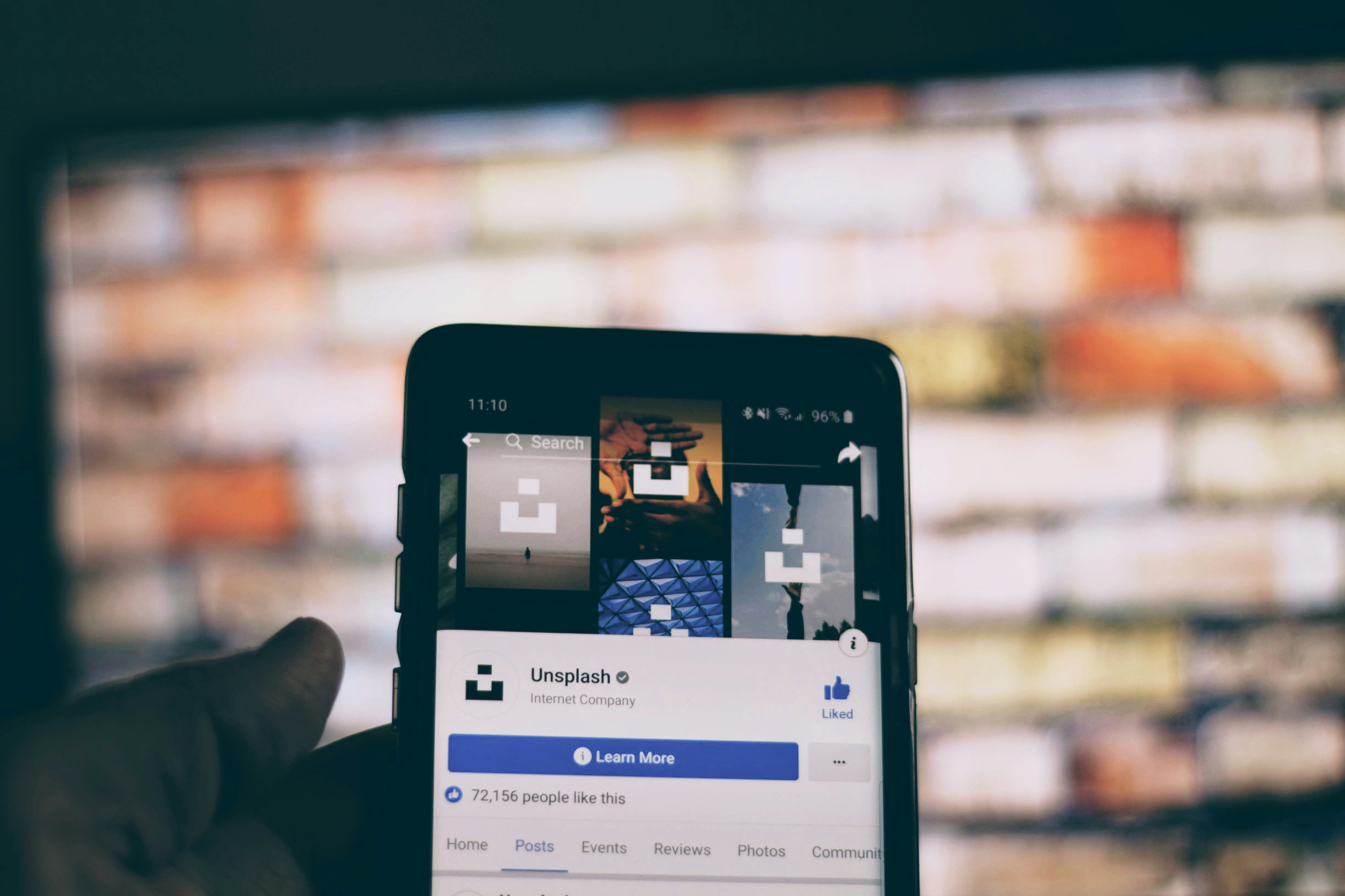 Experiencia de videos mejorada en Facebook con recomendaciones inteligentes y interacciones con amigos
