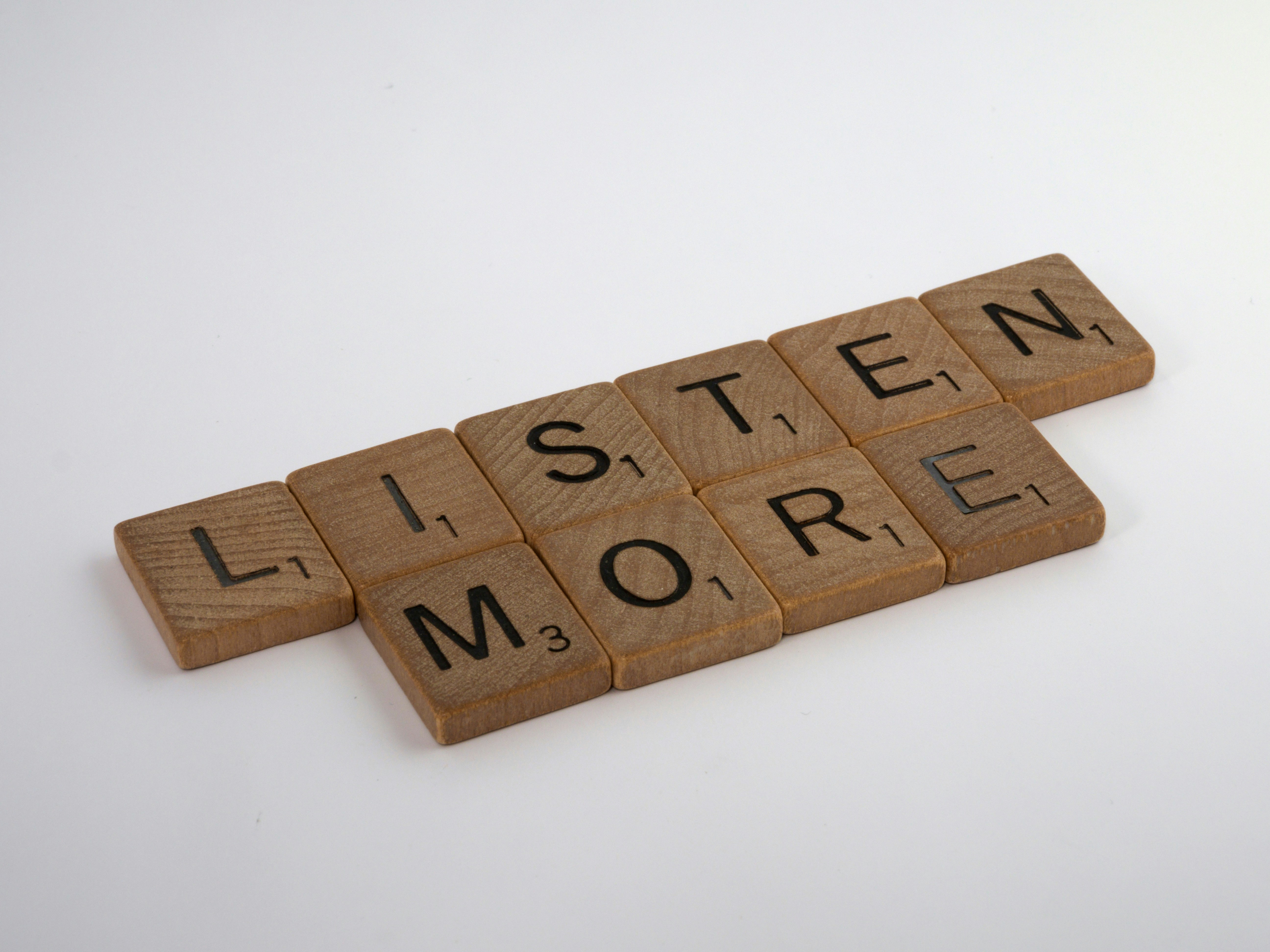 Más allá del objetivo: Escuchando por señales de intención del cliente