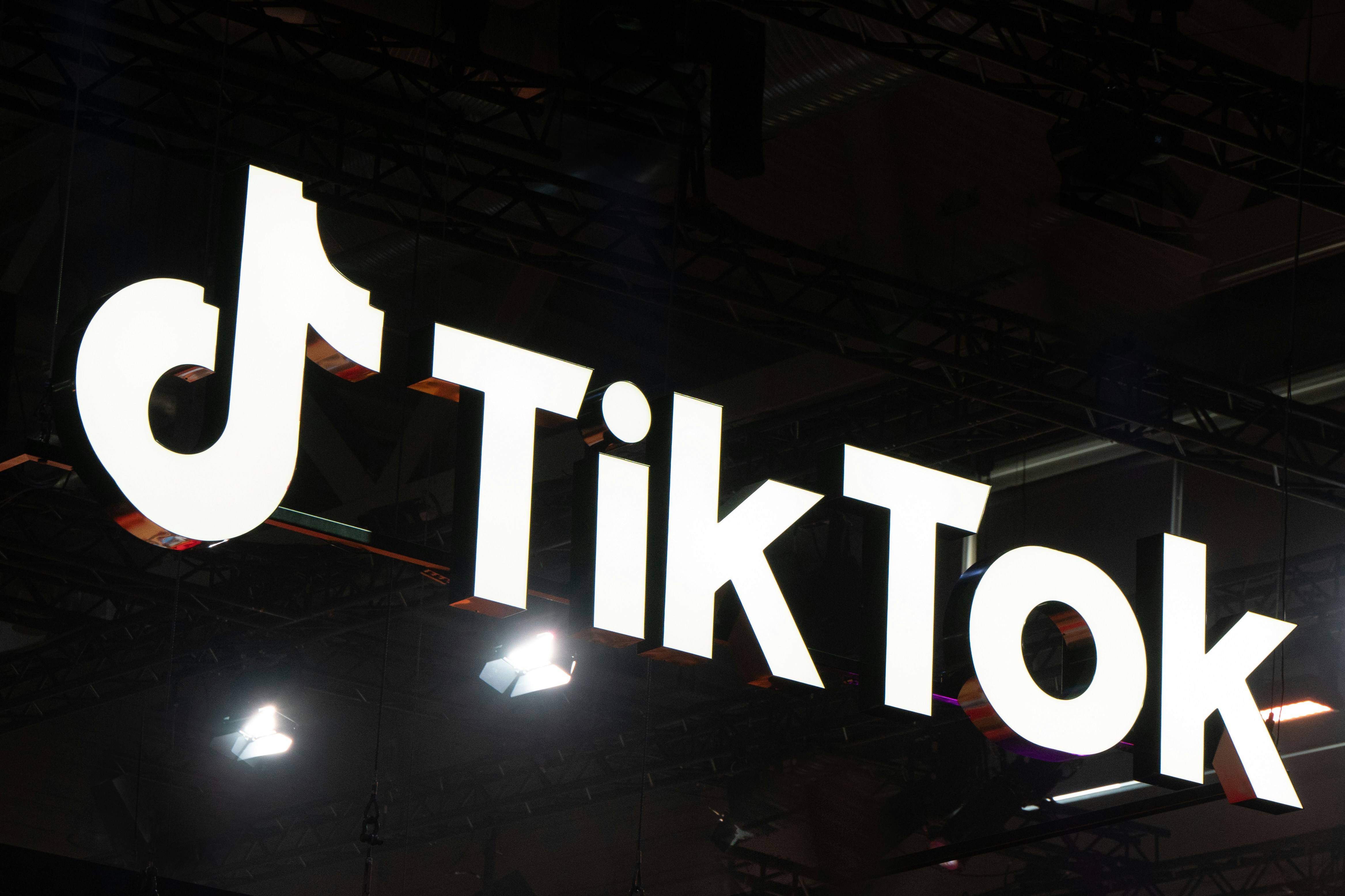 Los inversores de TikTok en EE.UU. en el limbo mientras el acuerdo se pospone nuevamente