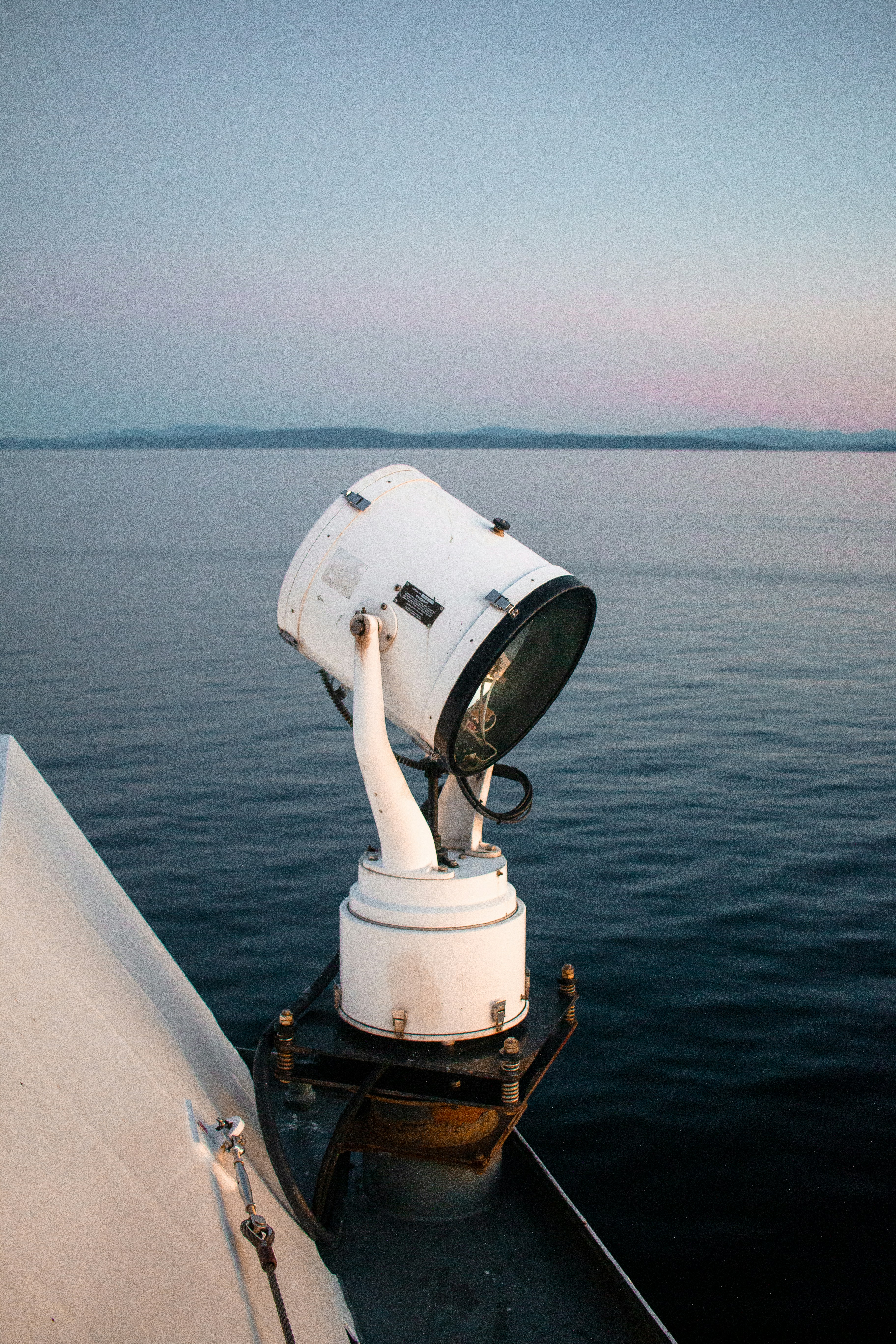 Detector automático de anomalías en el rendimiento de motores marinos mediante aprendizaje federado