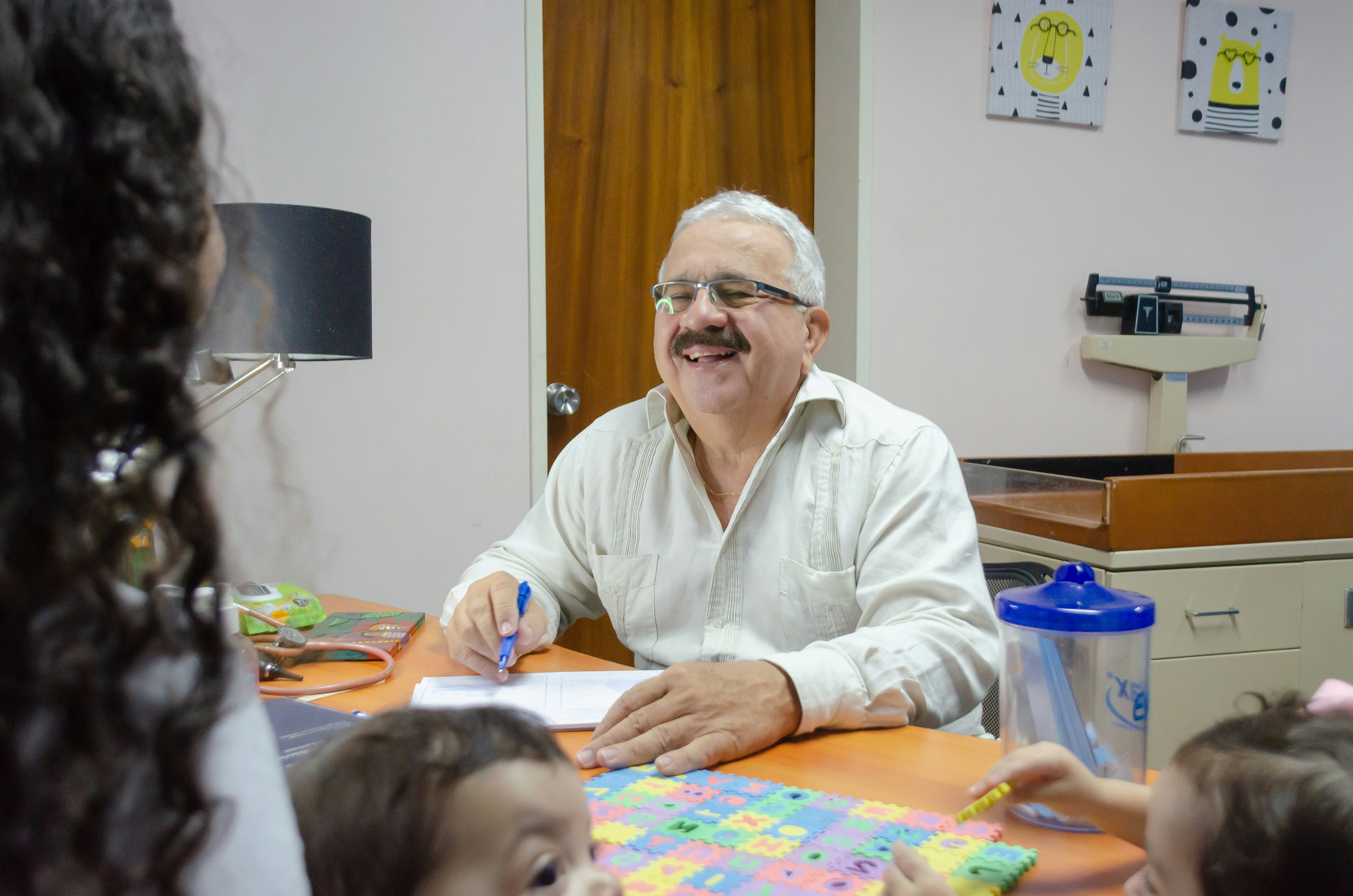KARL: Mitigando alucinaciones en LLMs mediante aprendizaje por refuerzo consciente de los límites del conocimiento