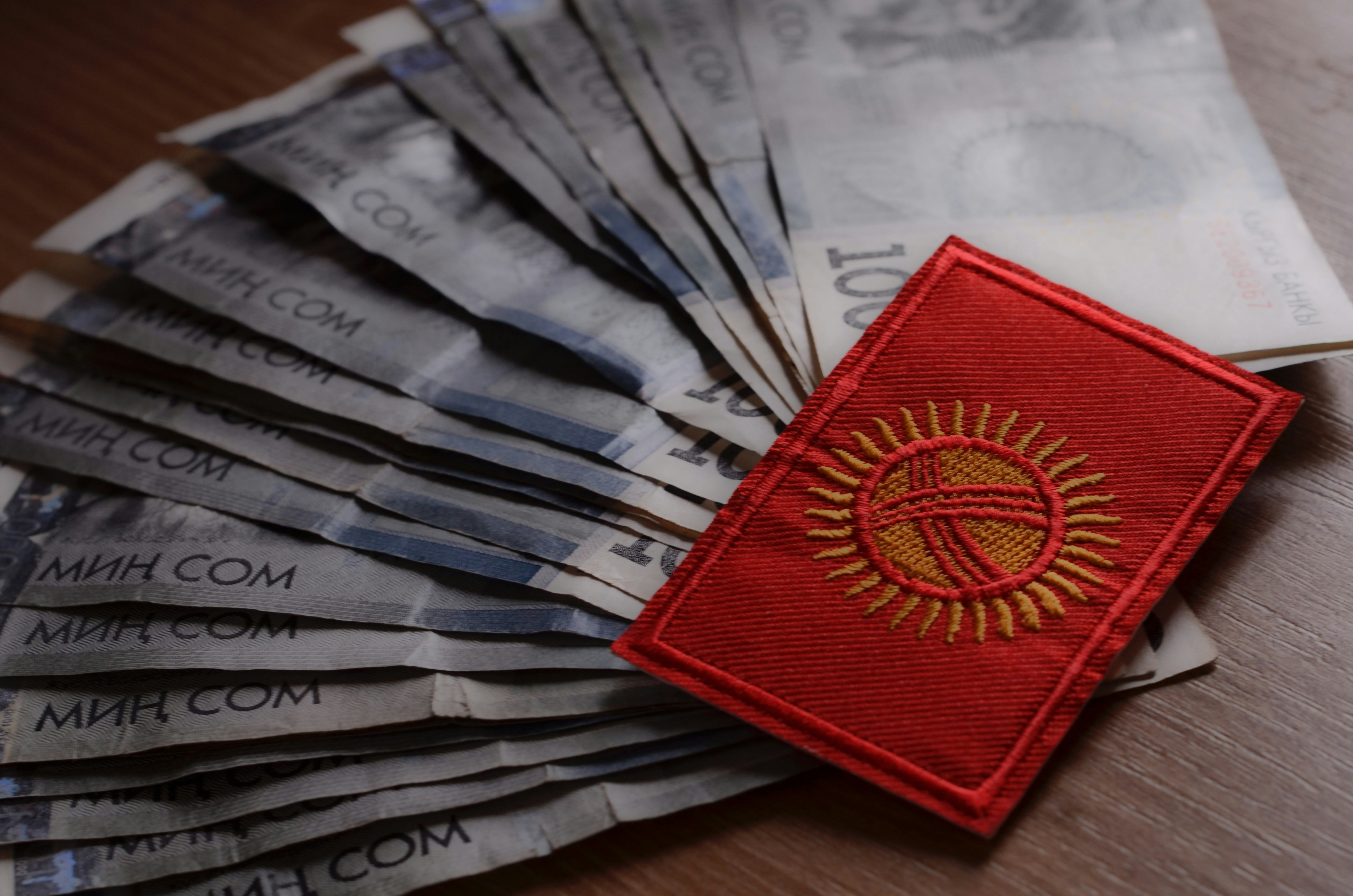 Kirguistán lanza un acceso de pago respaldado por oro de $50 millones para modernizar los pagos transfronterizos