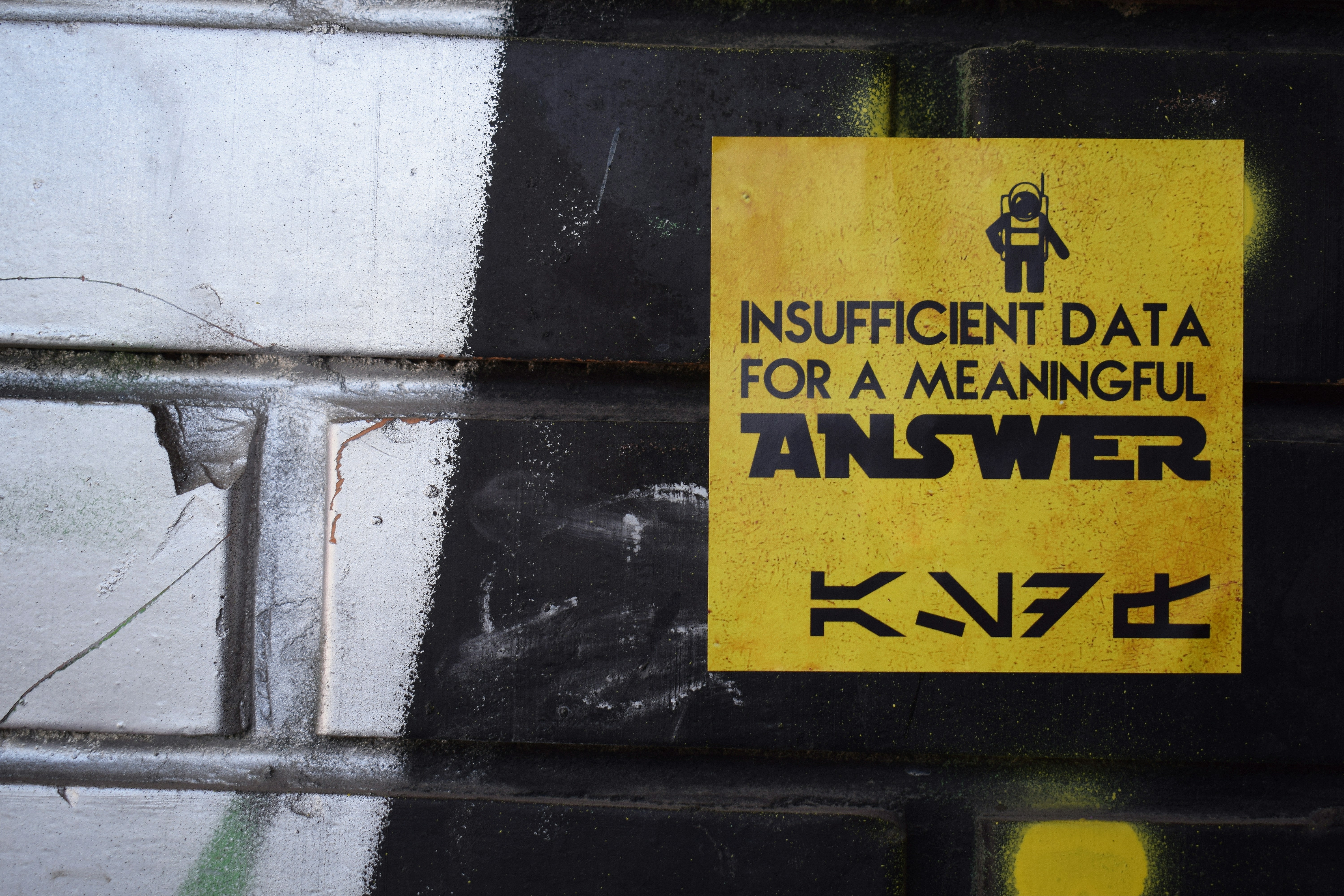 ¿Qué KPI puedo usar para medir el éxito de los agentes de IA en finanzas?