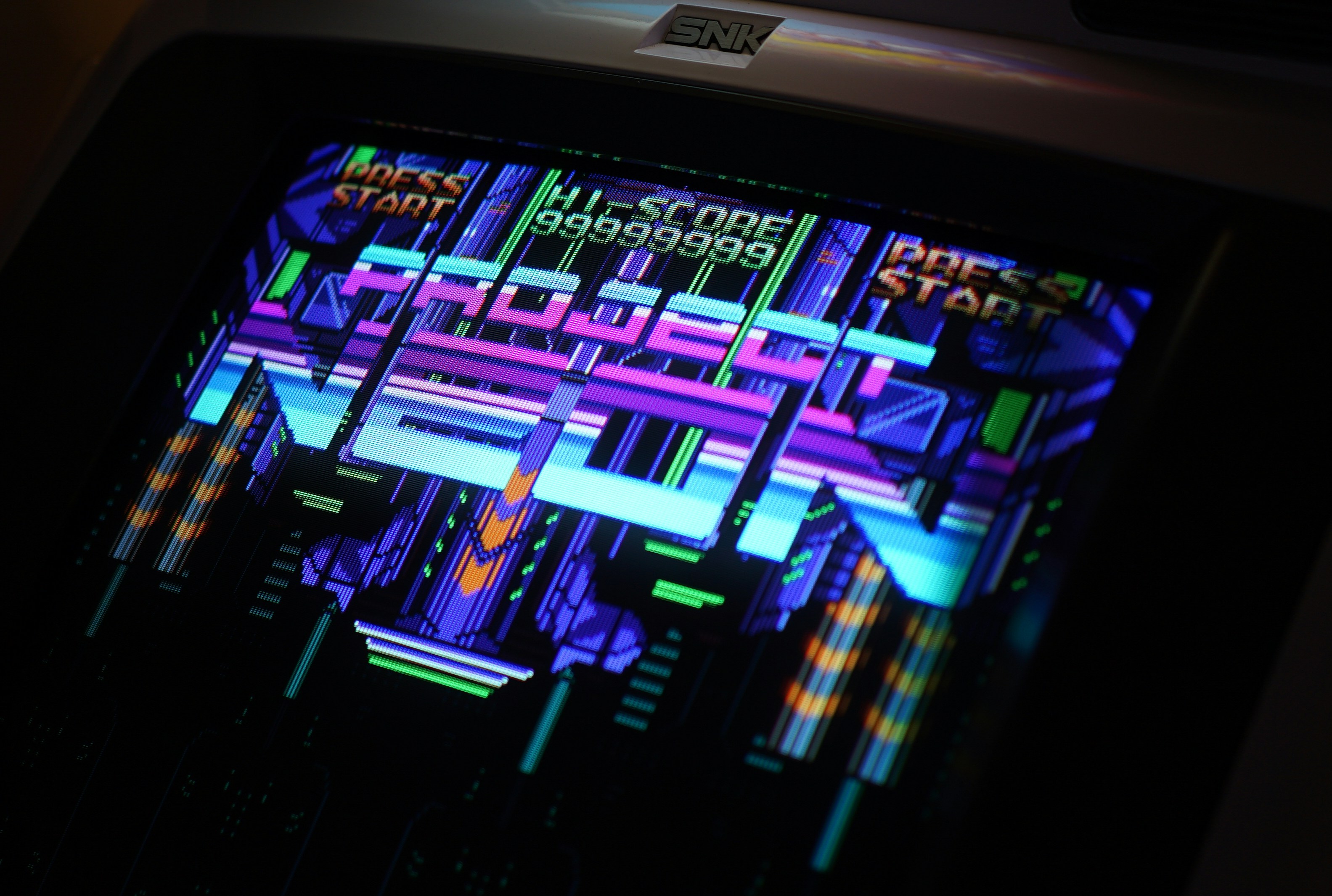 La reedición de la consola Neo Geo de SNK funciona con cartuchos originales y HDMI