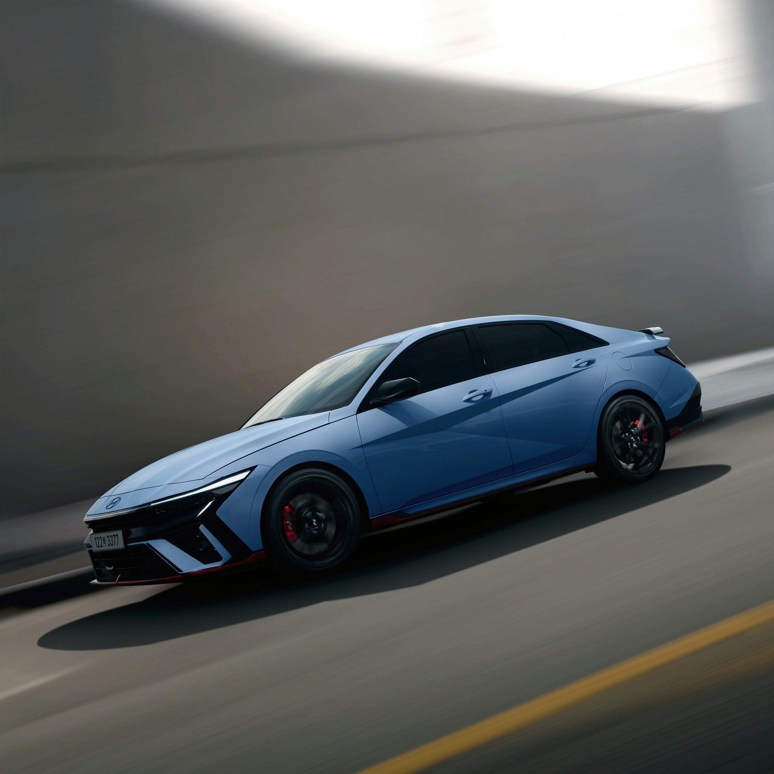 La edición Hyundai Elantra N TCR es una versión extrema de su sedán deportivo similar a un BMW