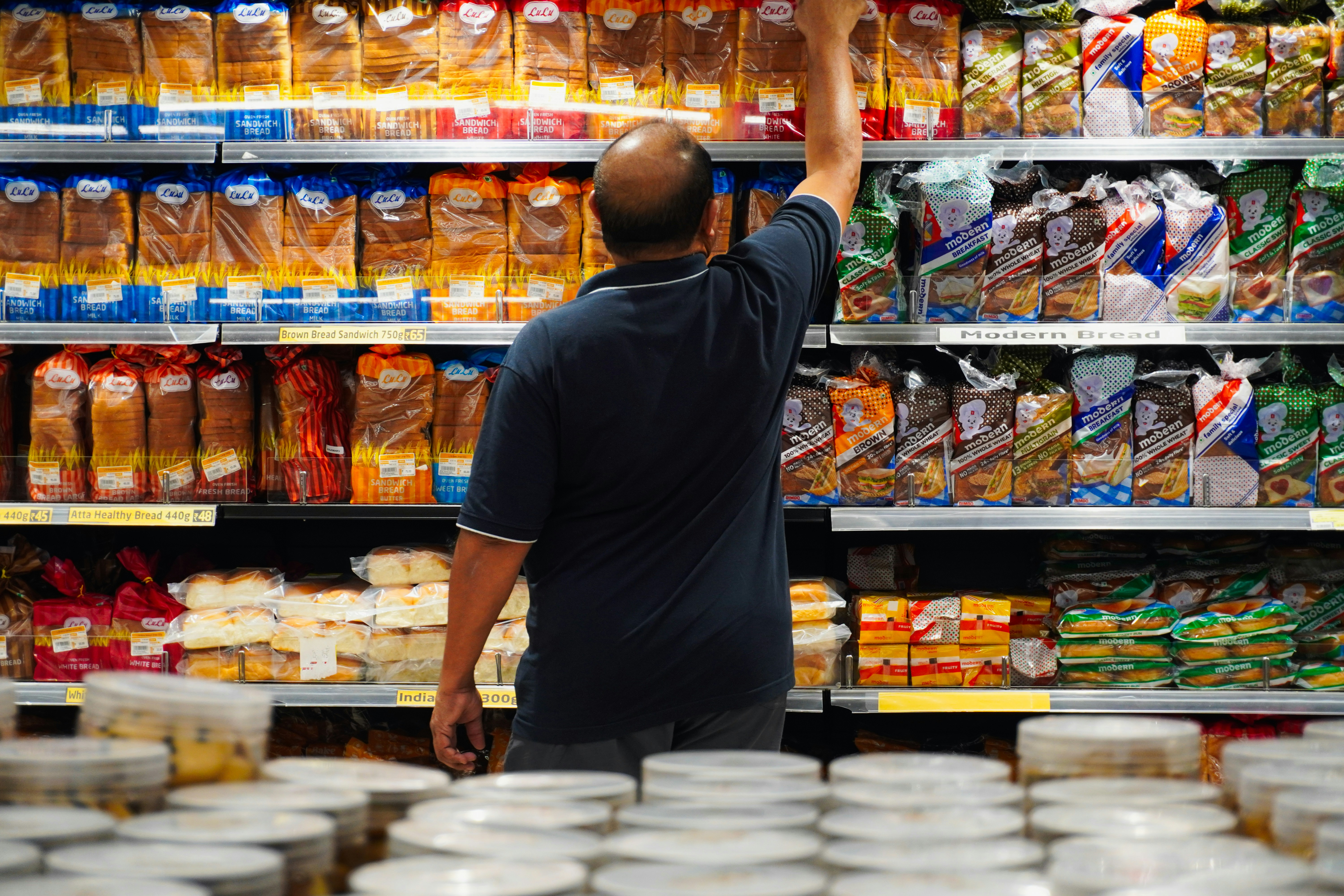 El hambre de memoria de la IA fuerza la exodus de consumidores de Micron: Un punto de inflexión en la economía de semiconductores