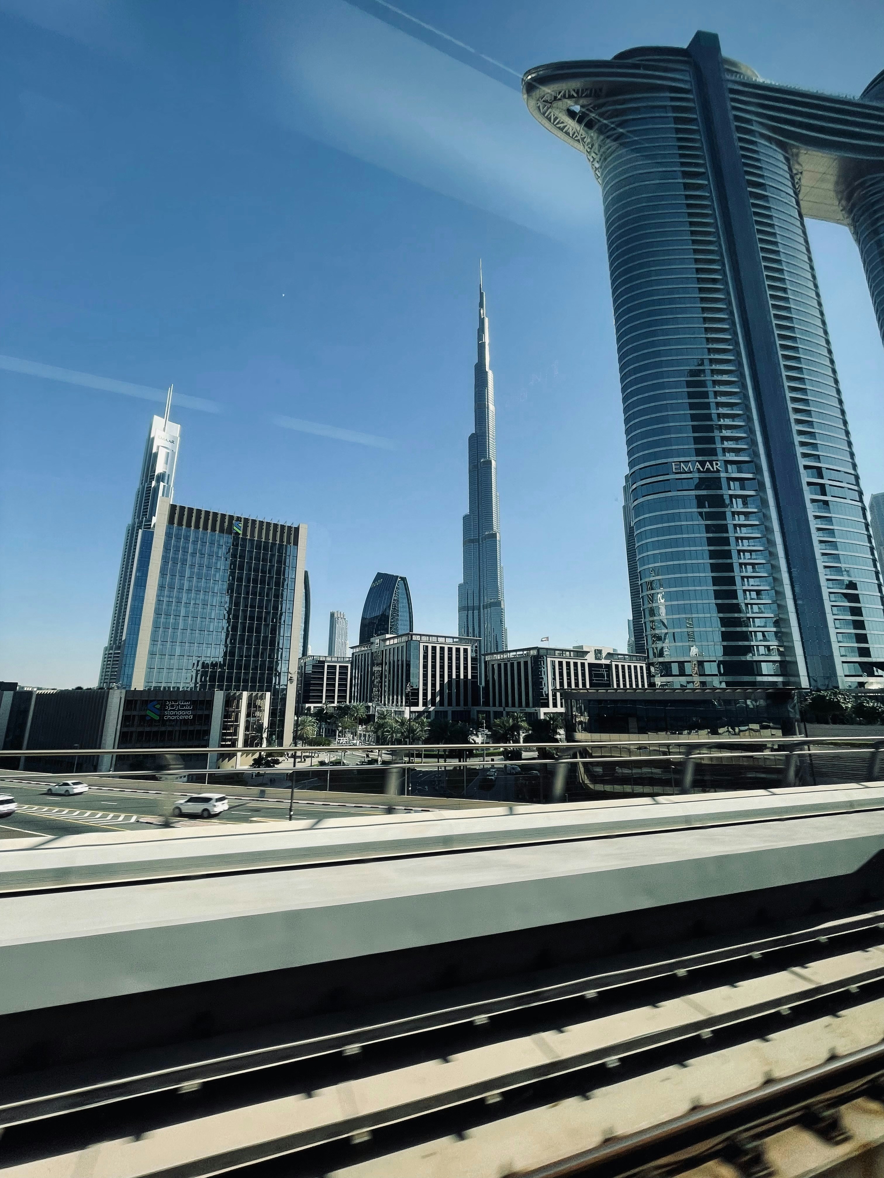 Exclusivo: El jefe del Gobierno Digital de Dubai dice que la velocidad es más importante que el gasto en la carrera de eficiencia en la IA