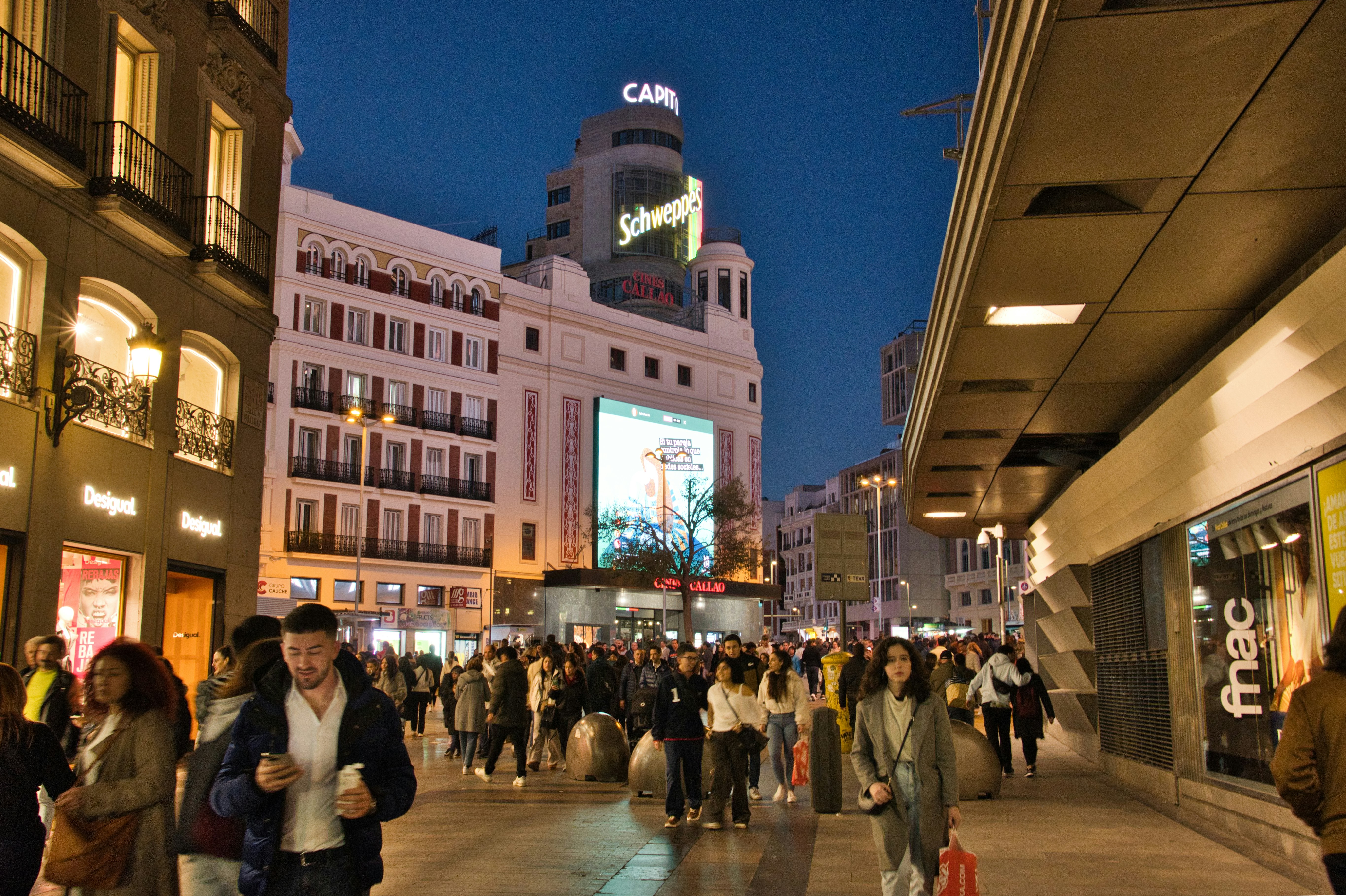 Las 15 mejores empresas de agentes de IA para marketing en Madrid