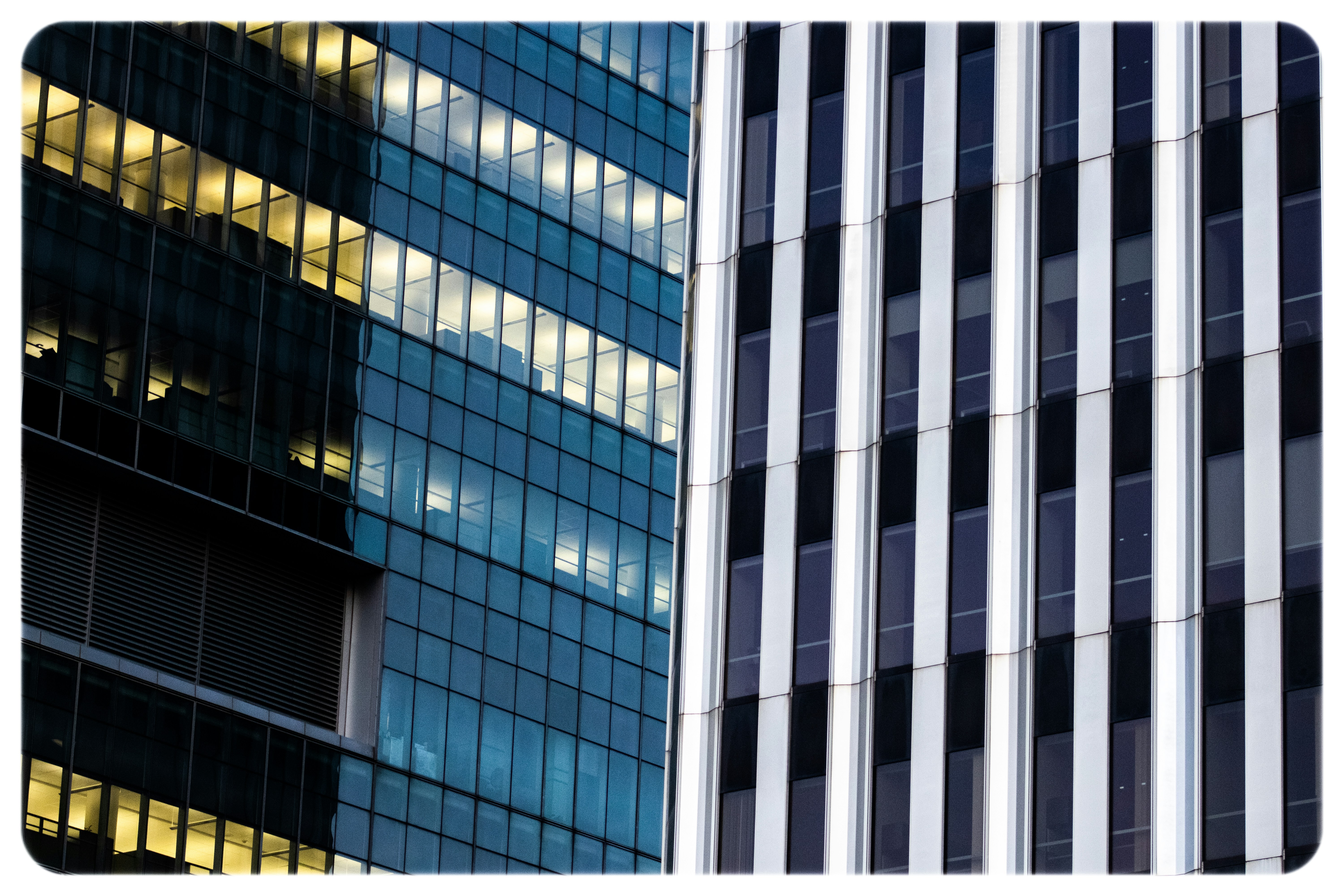 Principales 3 empresas para desarrollo interno frente a externalización de software en Valencia