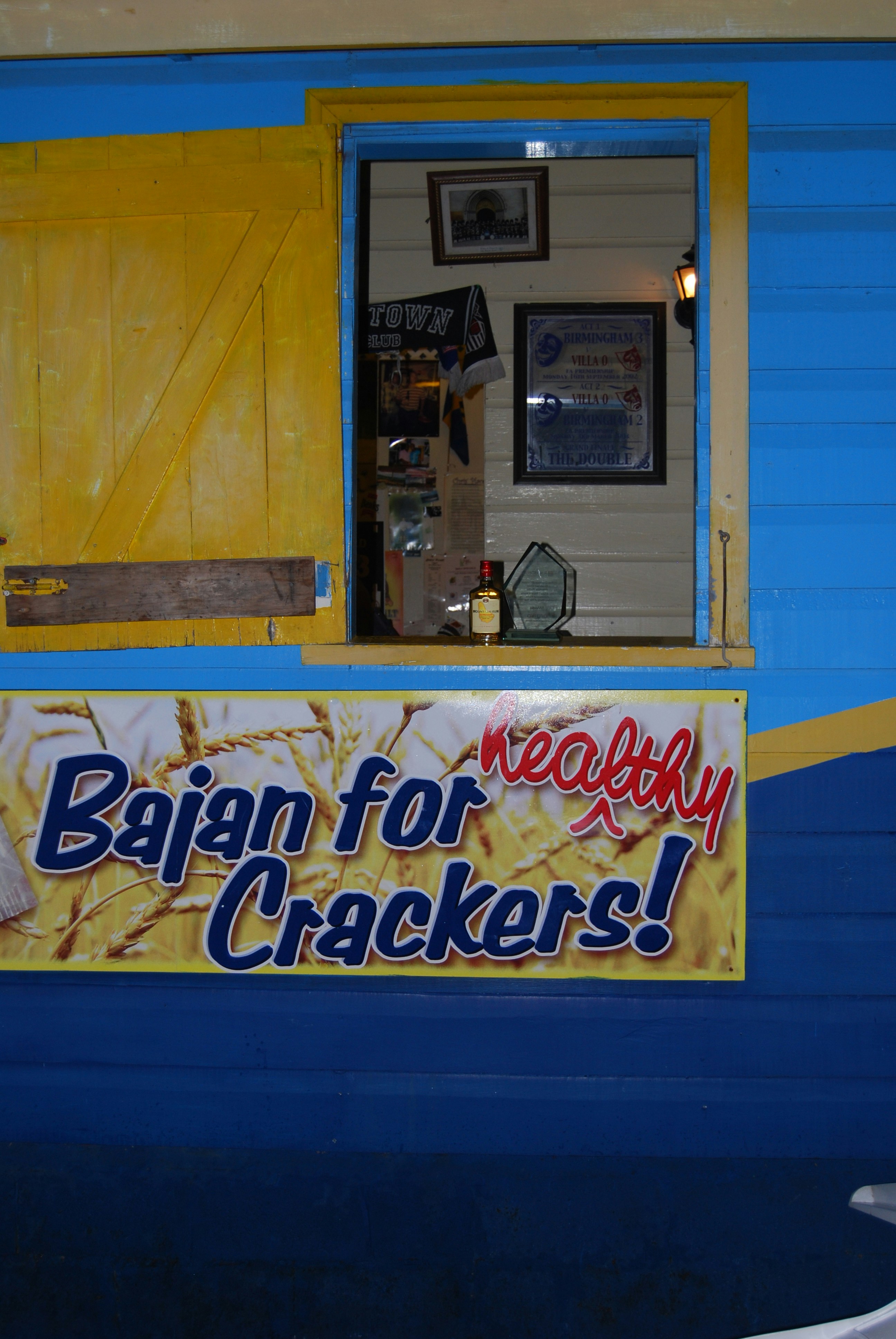 Lo que todo emprendedor puede aprender de los errores de rebranding de Cracker Barrel