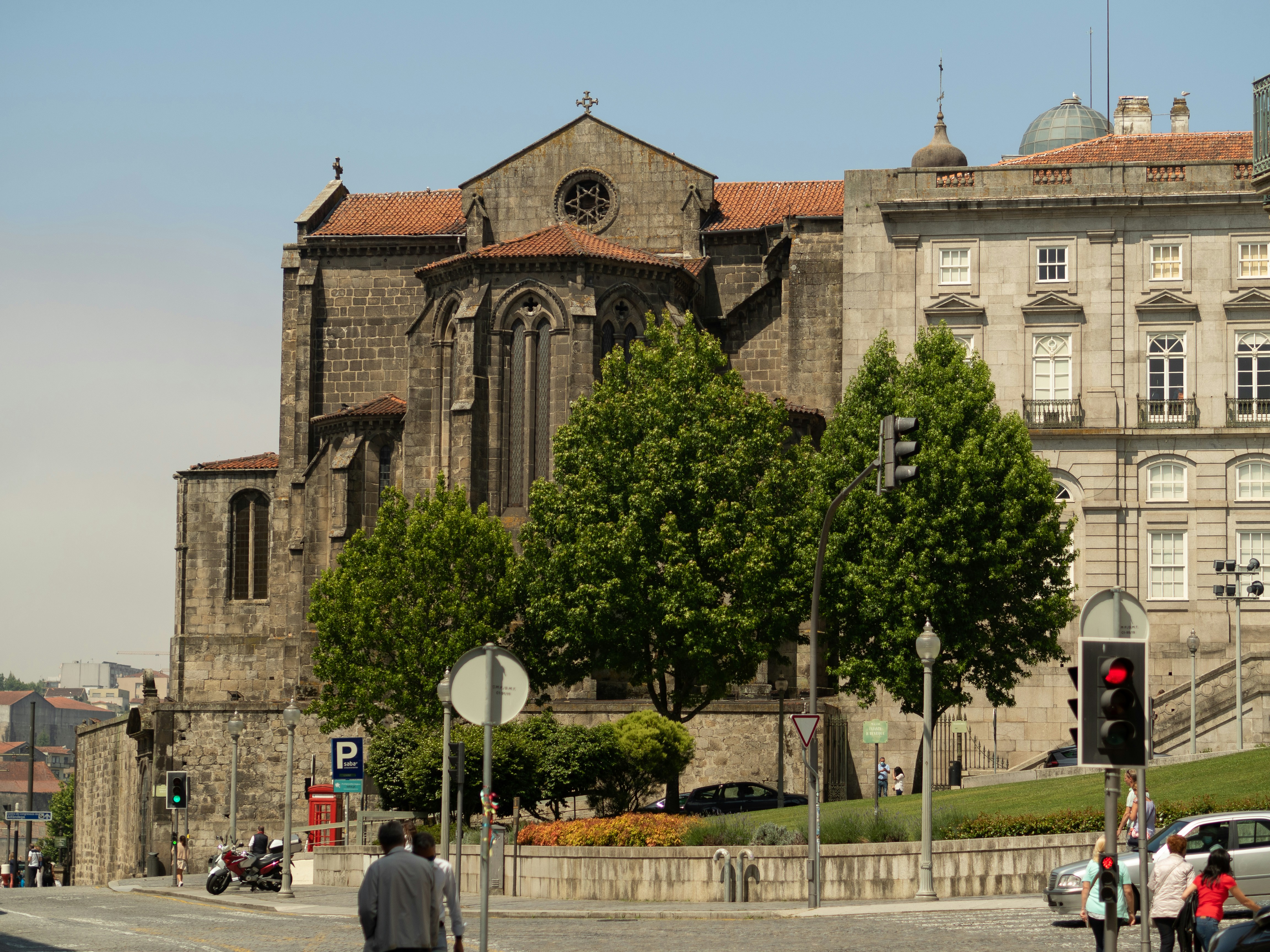 Empresa de servicios de n8n en Santiago de Compostela