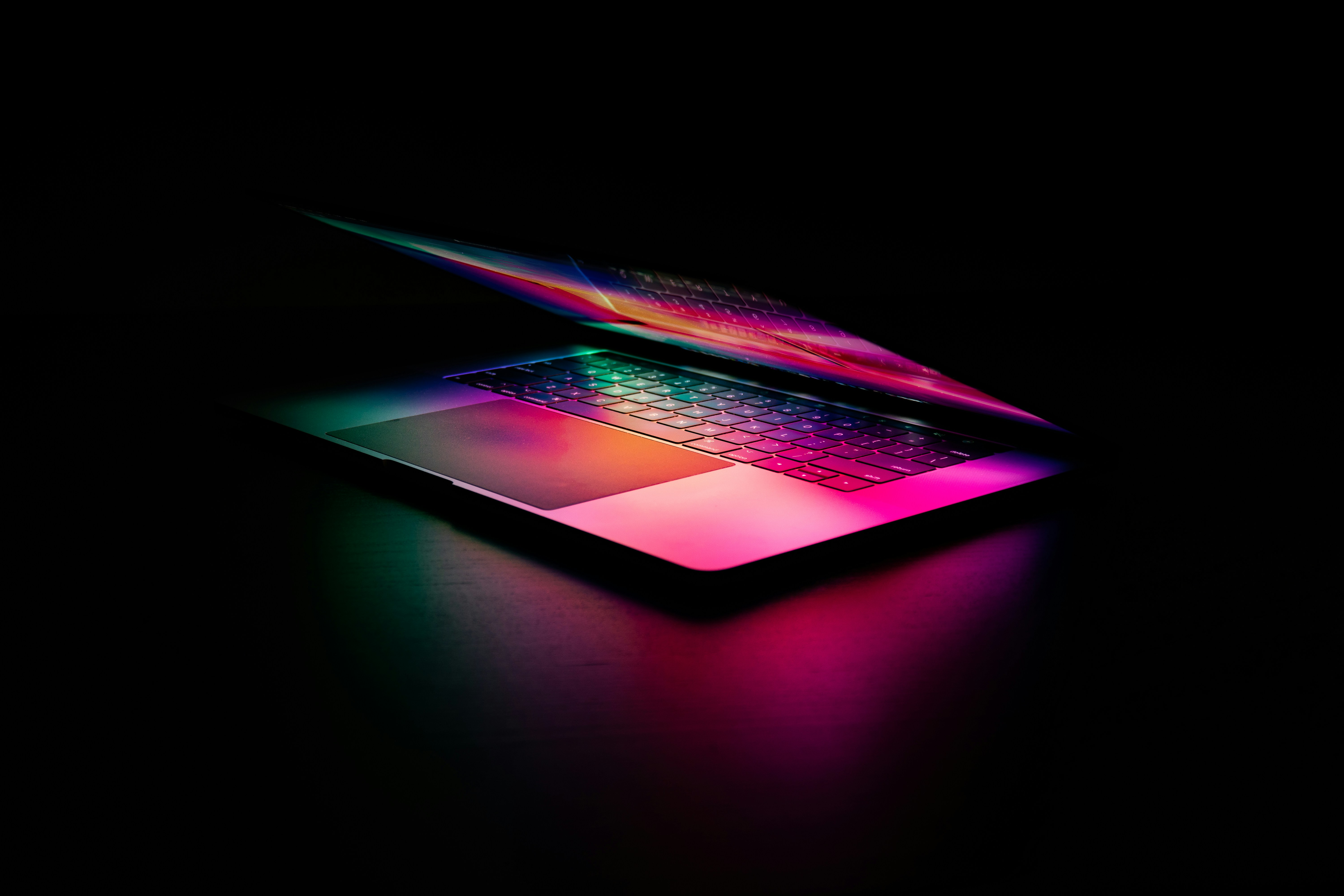 MacBook Neo: personalización con repuestos de colores
