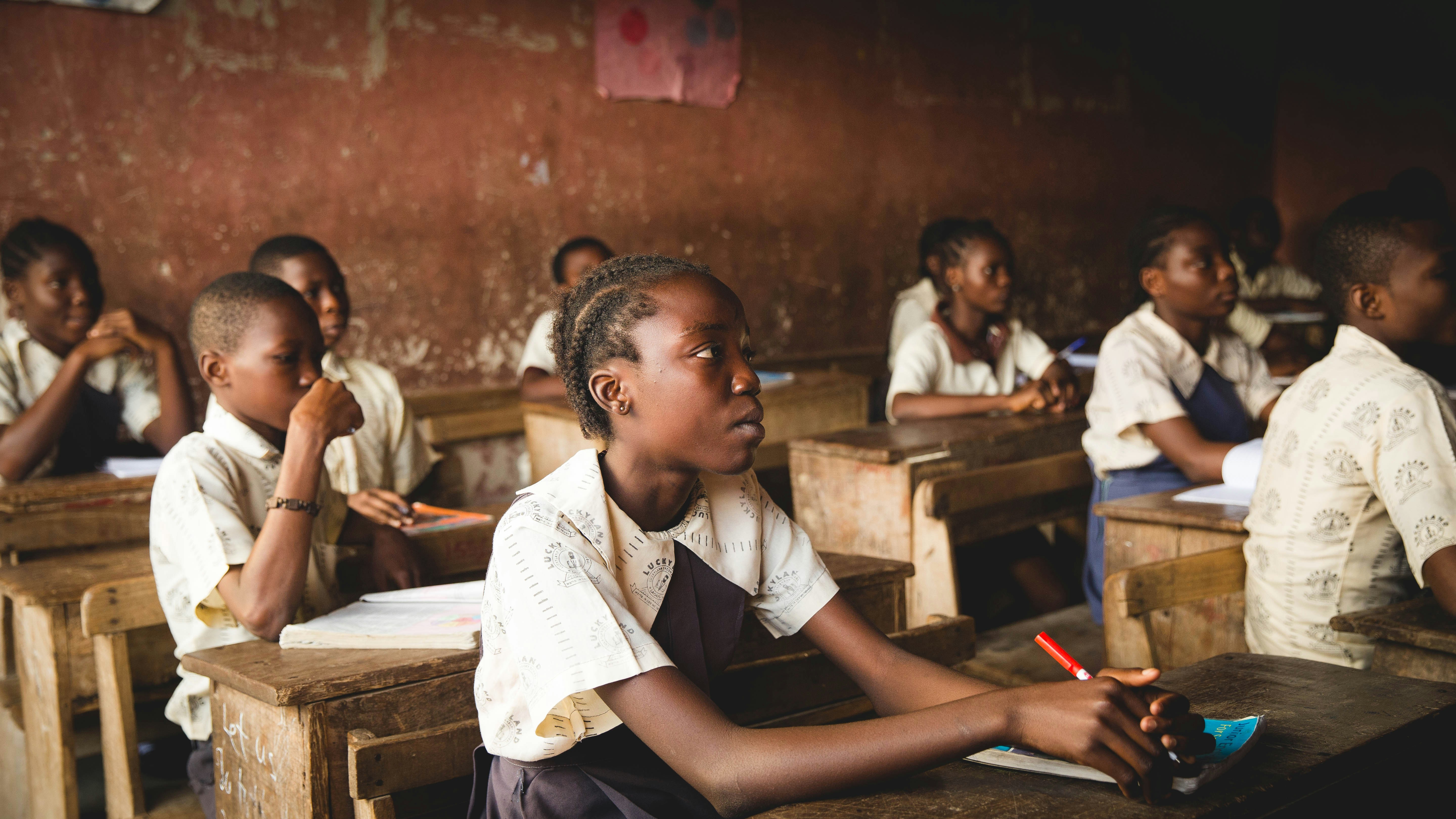 Medición de pobreza y desigualdad con datos reducidos usando ML en Nigeria